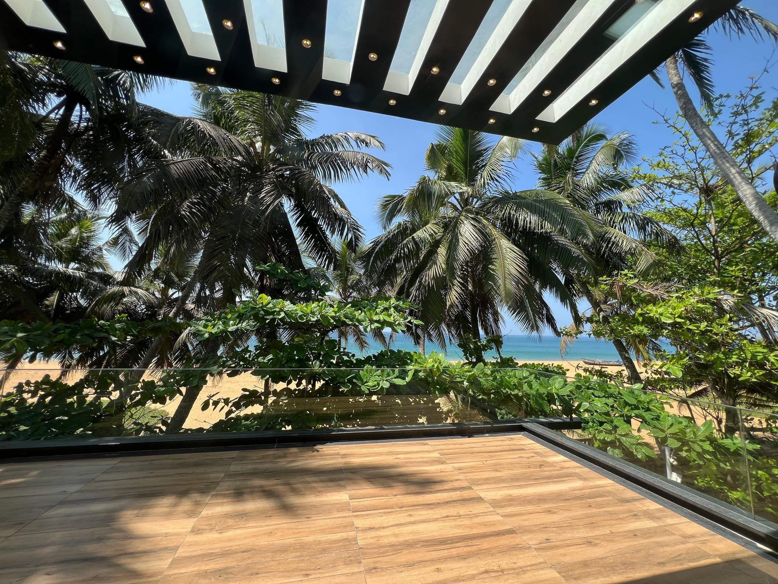 Tropical marina 15