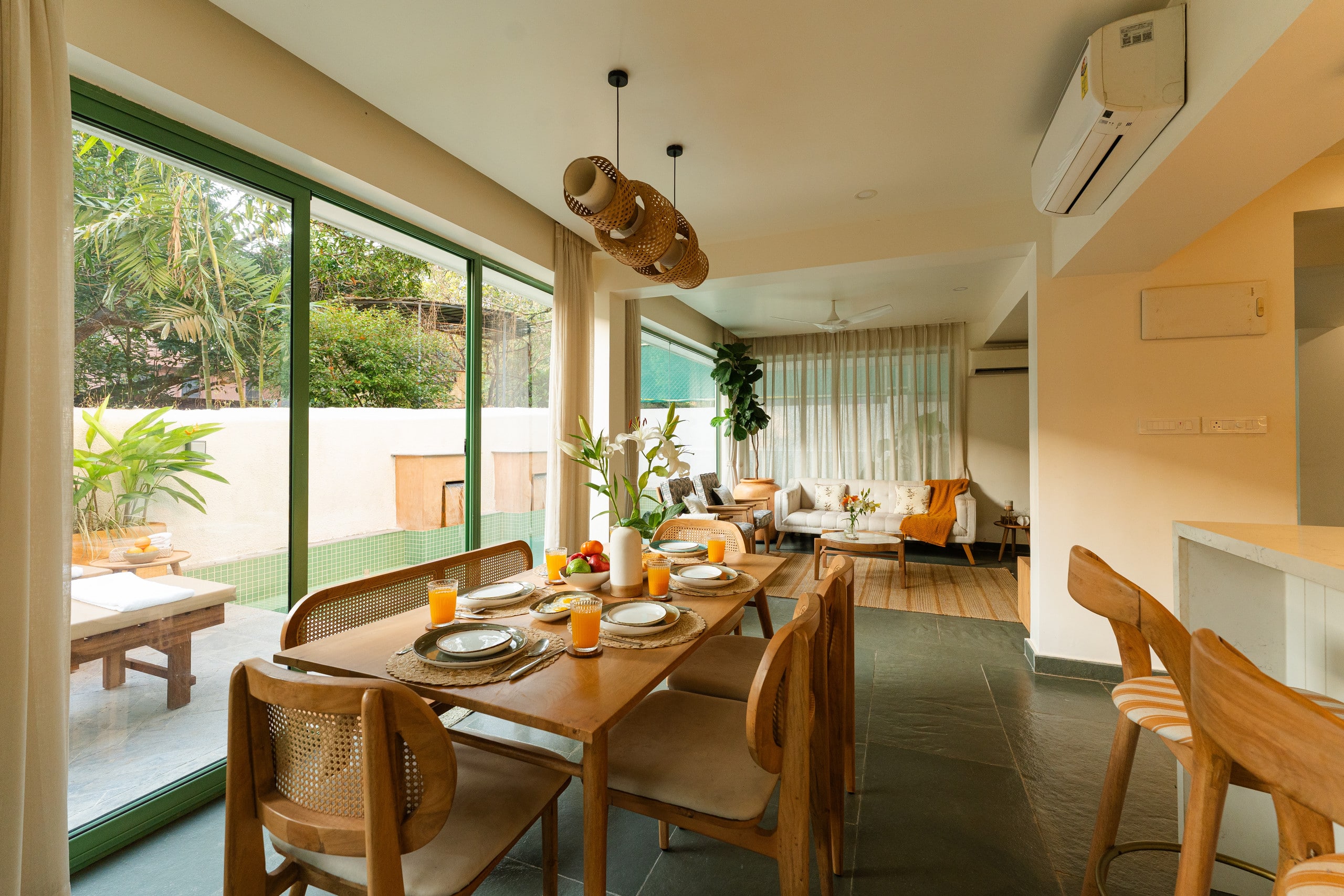 Celebrity Villa · Private Pool & Glass Sky Room 23