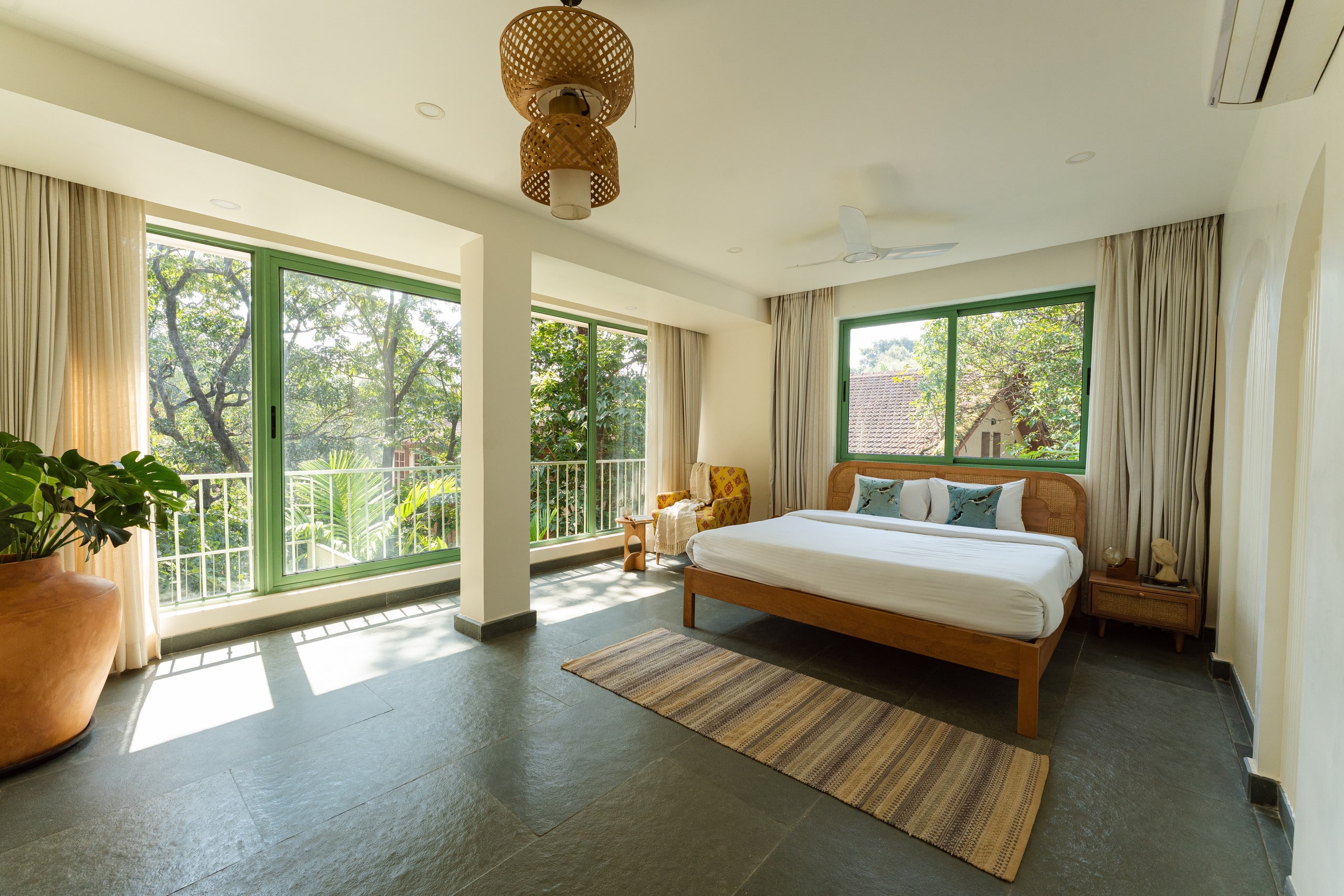 Celebrity Villa · Private Pool & Glass Sky Room 28