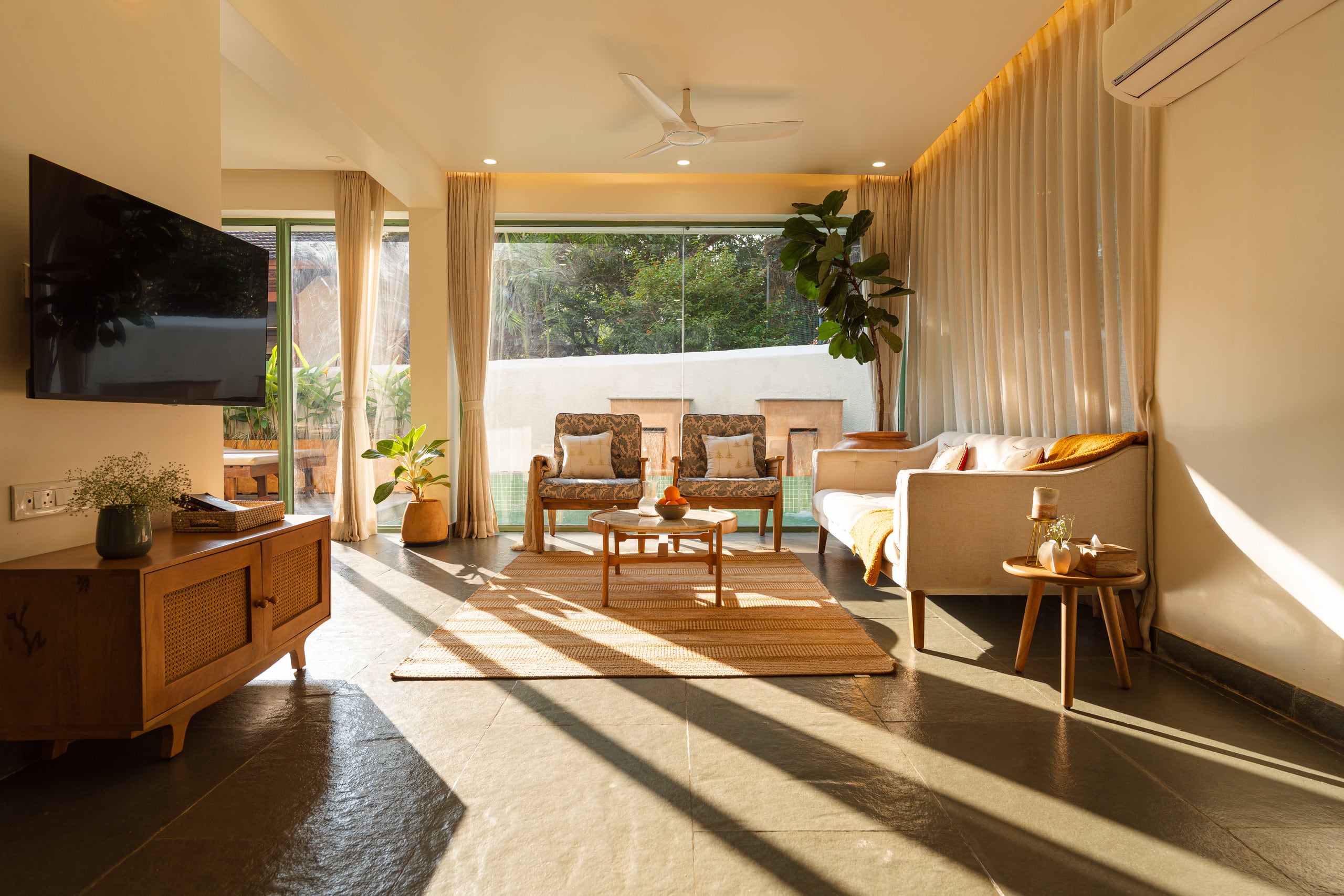 Celebrity Villa · Private Pool & Glass Sky Room 10