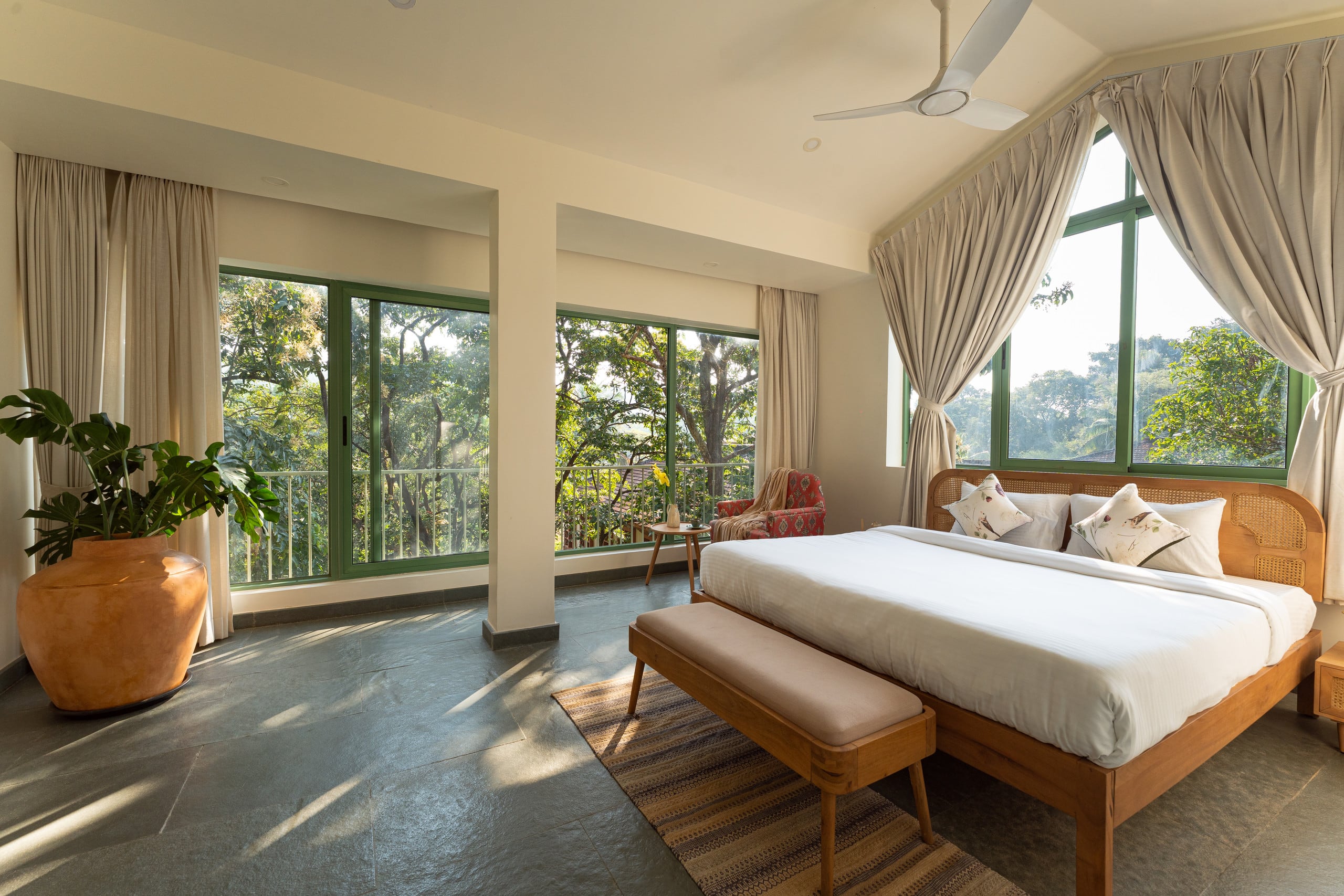 Celebrity Villa · Private Pool & Glass Sky Room 4