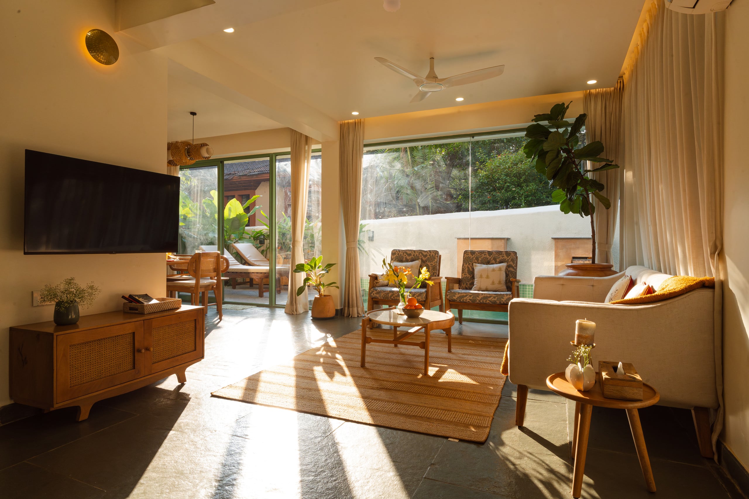 Celebrity Villa · Private Pool & Glass Sky Room 12
