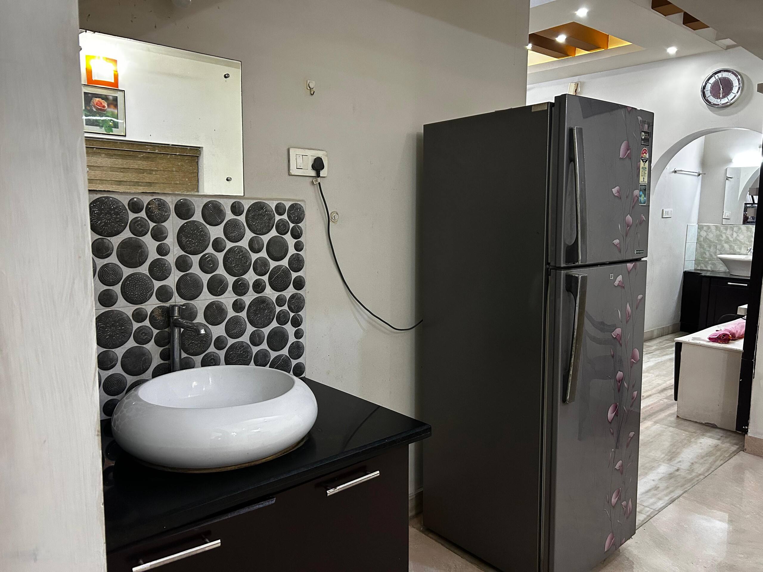 Home in Aluva –Steps Away from Metro & Bus Station 14