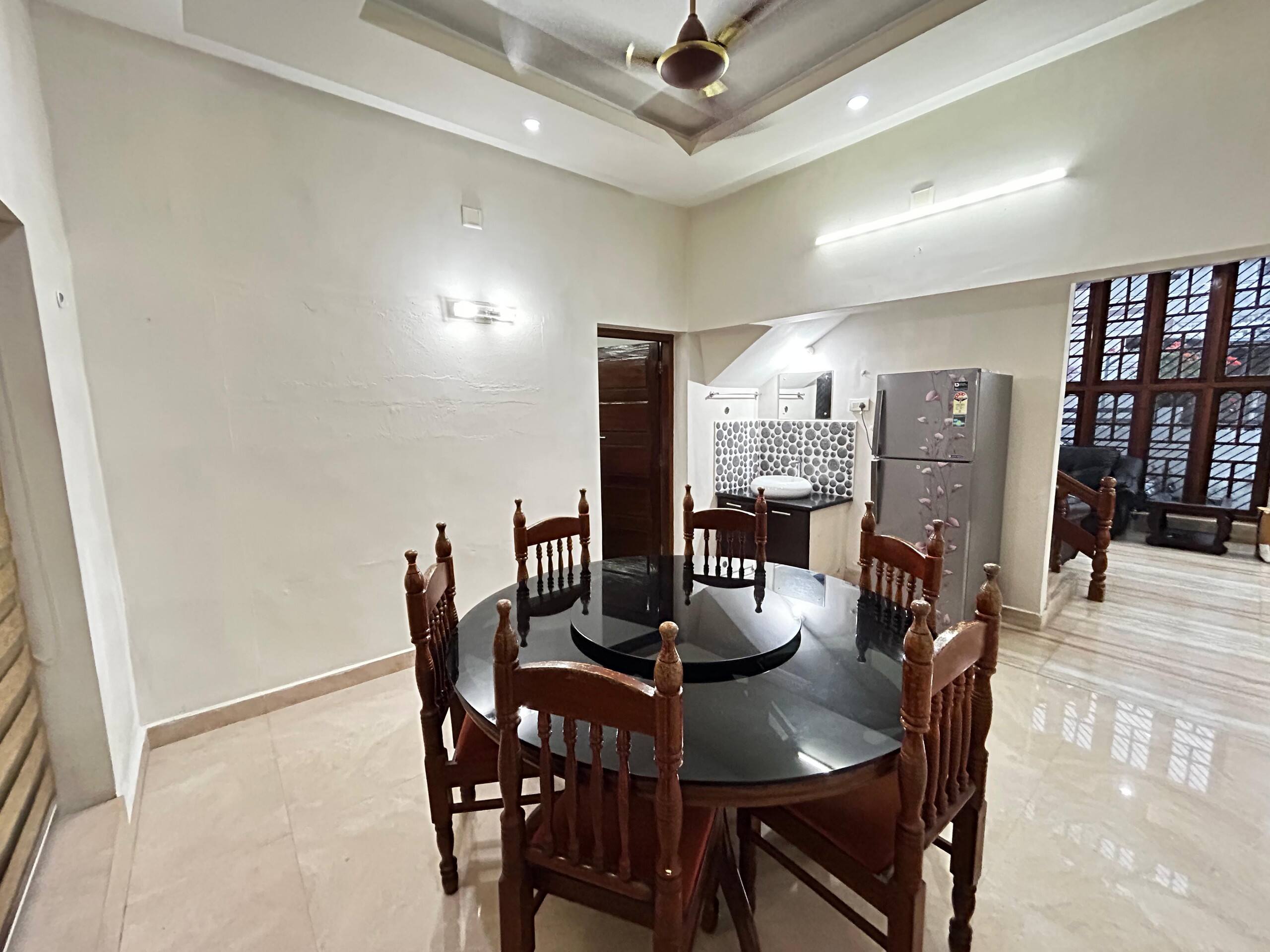 Home in Aluva –Steps Away from Metro & Bus Station 3