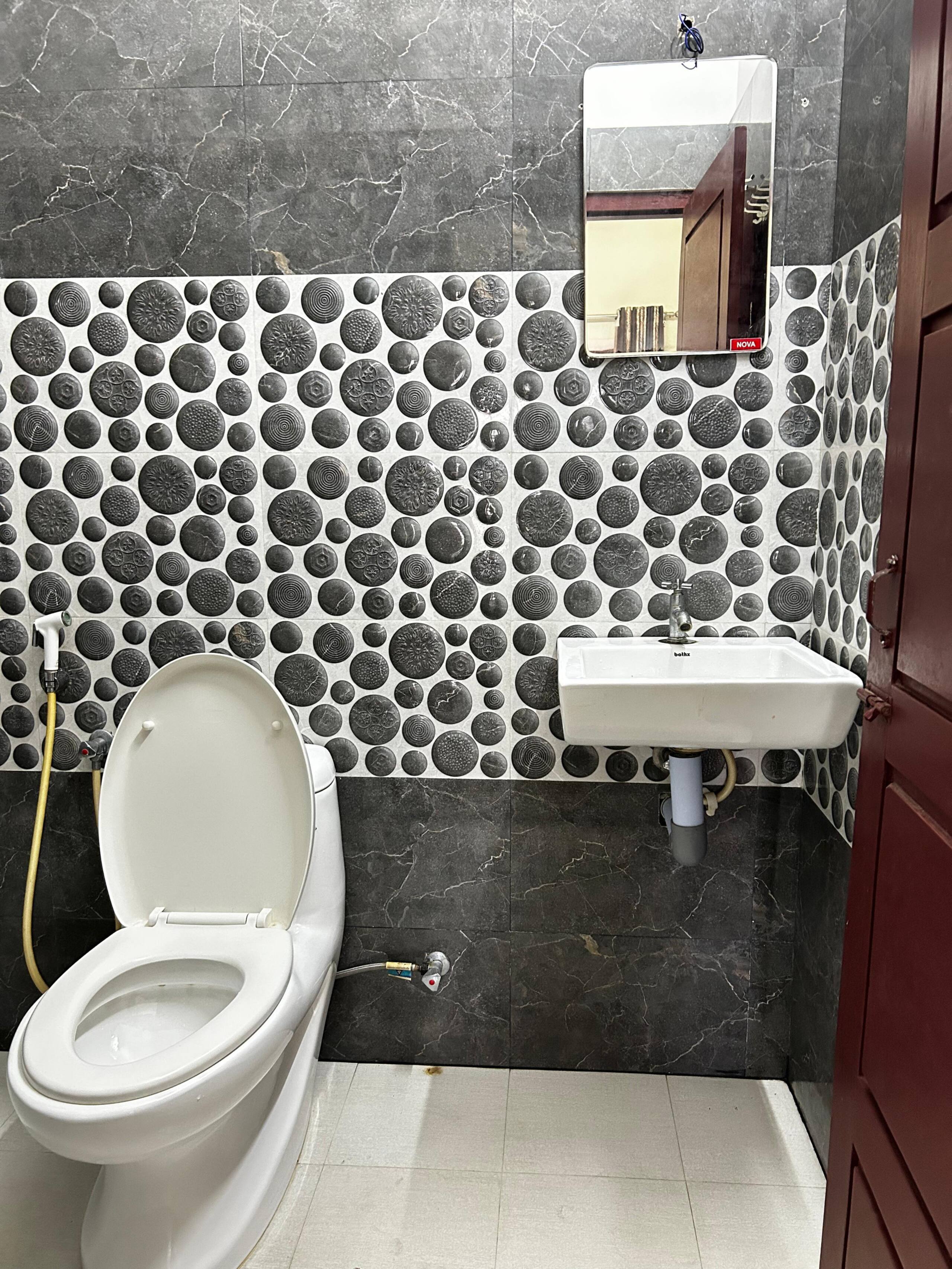 Home in Aluva –Steps Away from Metro & Bus Station 12