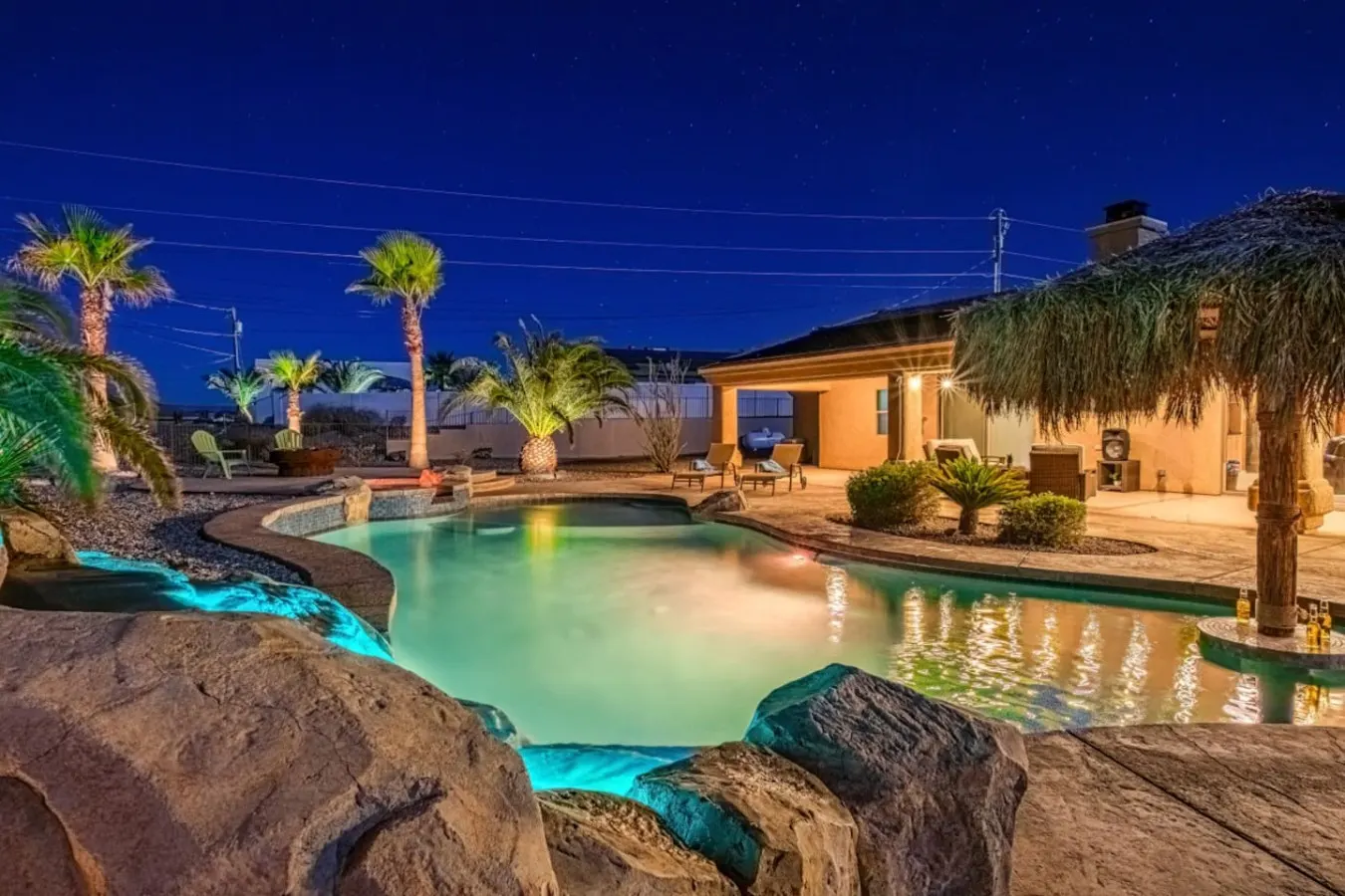 Casa Amigo - Pool, Spa, Backyard Oasis, Parking 10