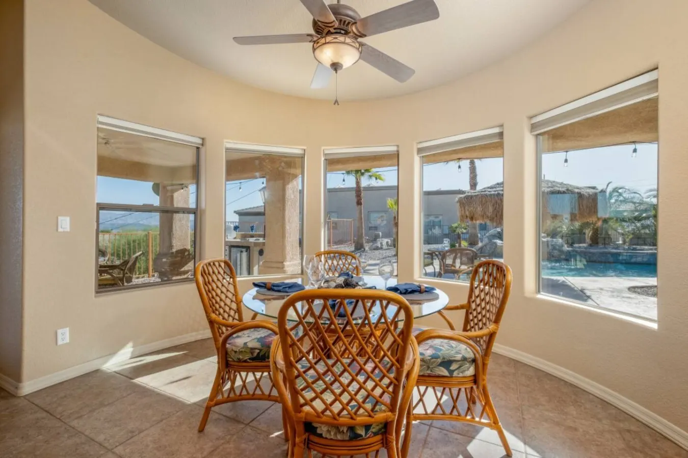 Casa Amigo - Pool, Spa, Backyard Oasis, Parking 13