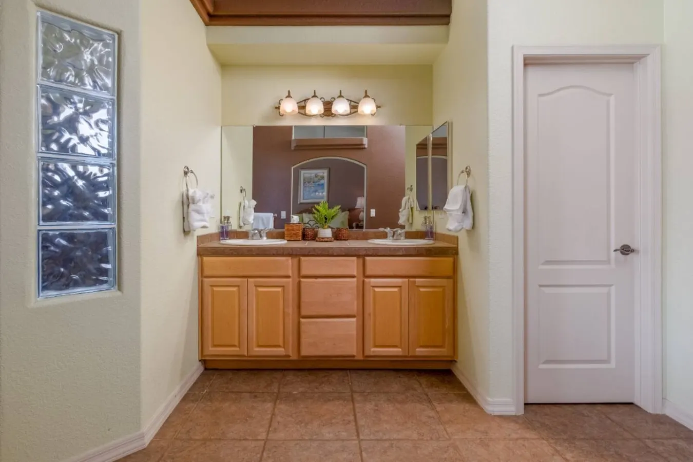 Casa Amigo - Pool, Spa, Backyard Oasis, Parking 16