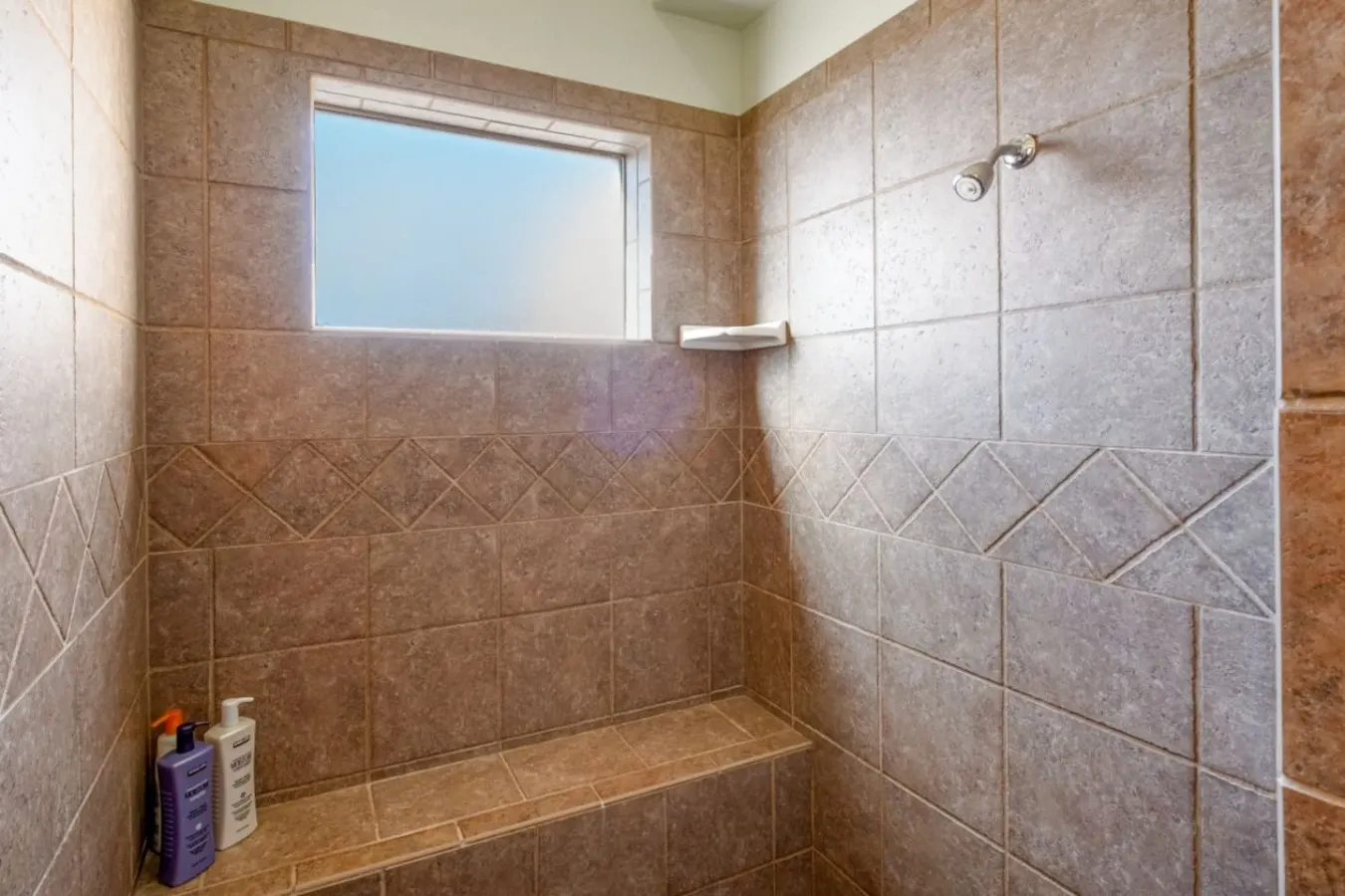 Casa Amigo - Pool, Spa, Backyard Oasis, Parking 17