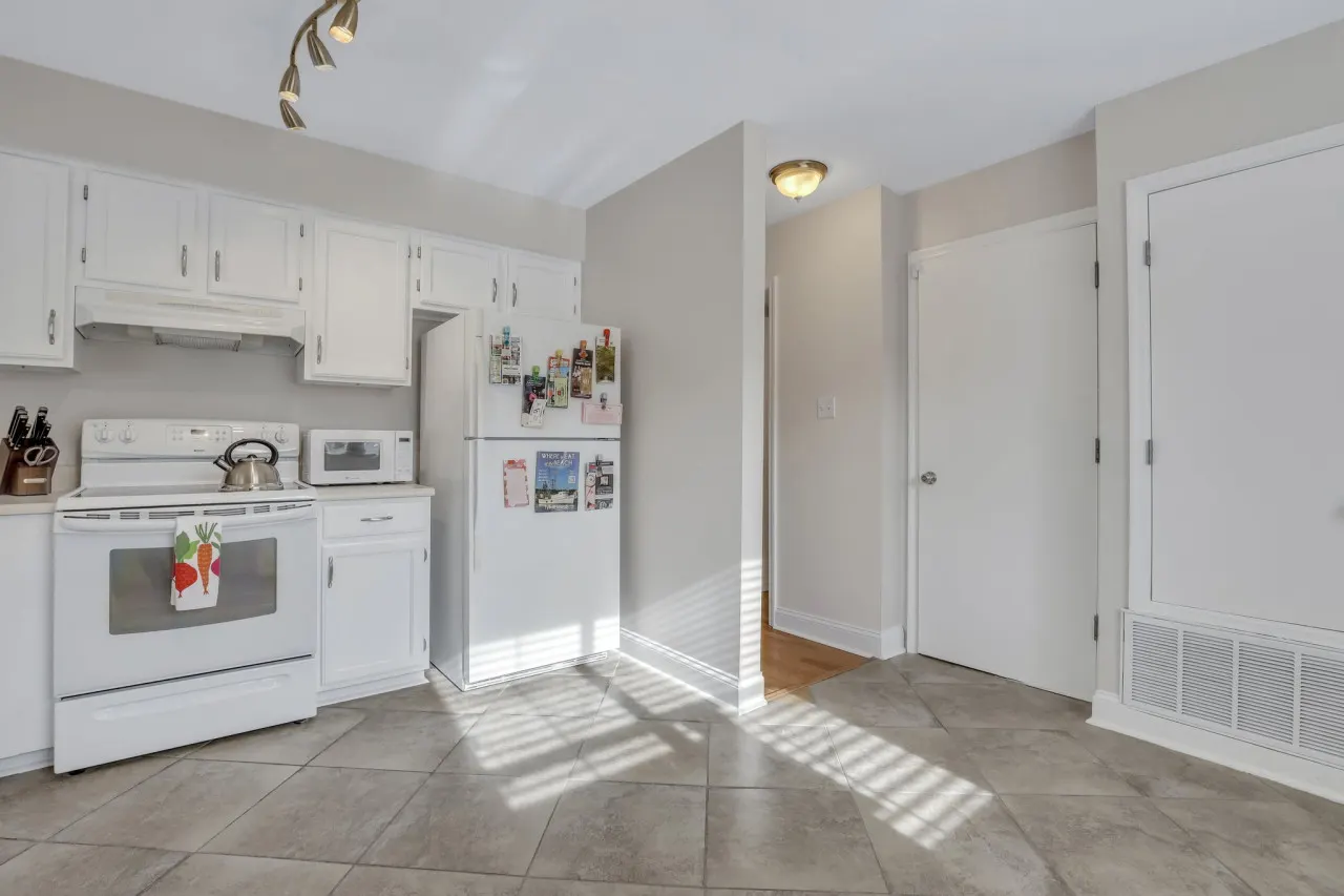 The Savannah Dream House: 3 Bed 2.5 Bath 19
