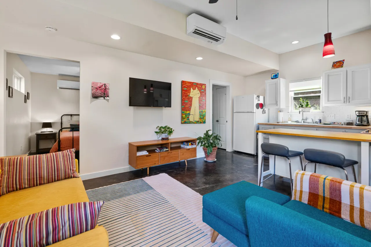 Secluded Guest House in beautiful setting — photo 2