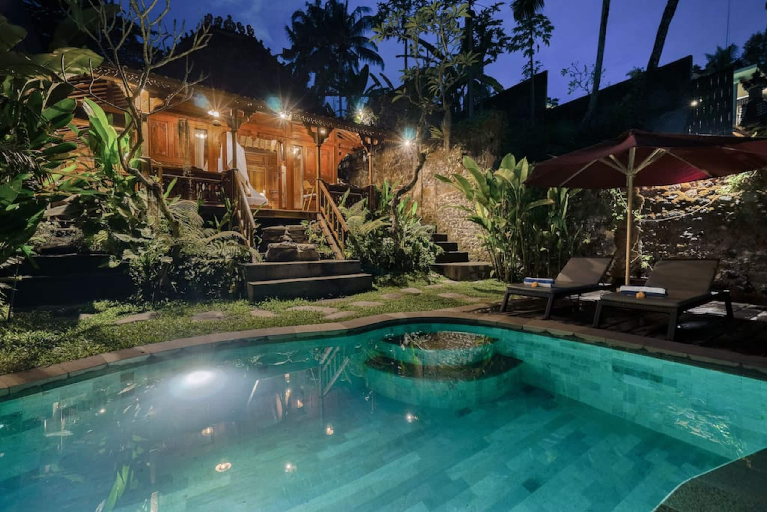 Authentic Wooden Villa in Ubud w/ Lush Jungle View 34