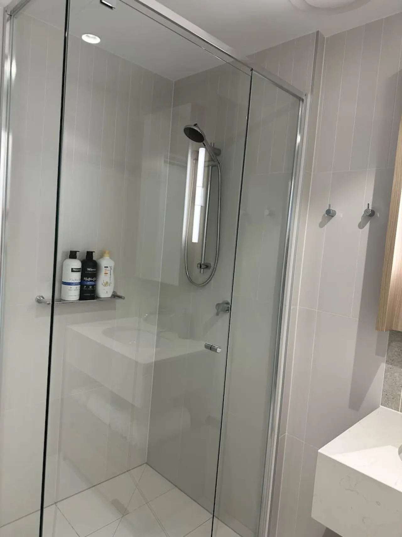 QW ONE Bedroom Apt 5