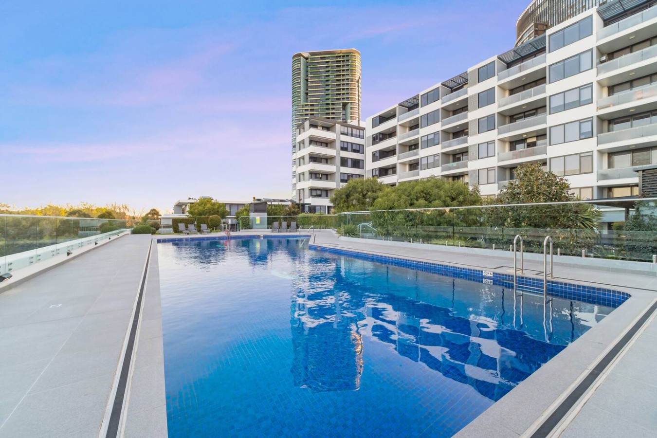 The Blue Sanctuary Pool, Sauna & Free Parking 4
