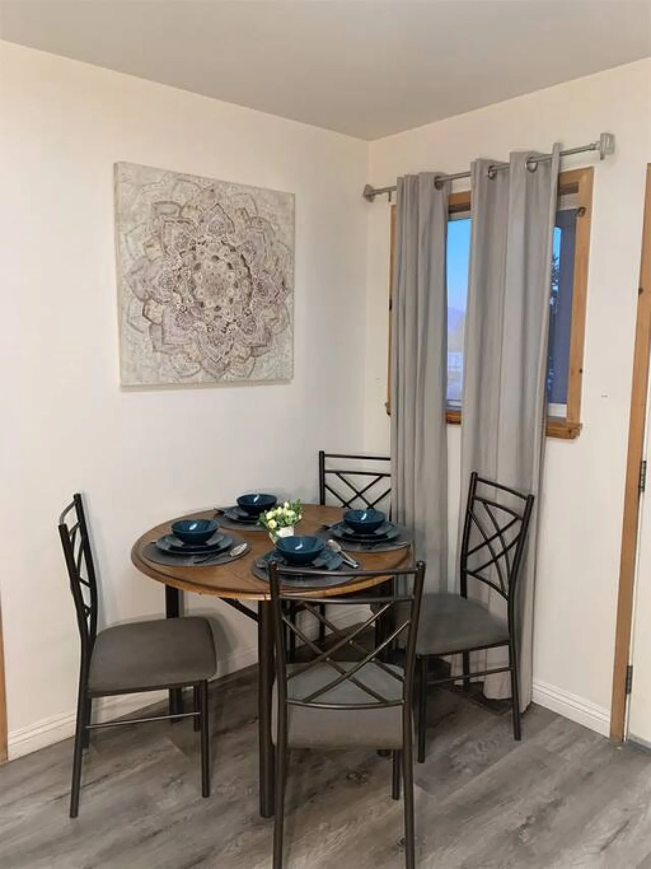 Cozy Lake-View Lodge #5 ( 2 BR near The Village) 5