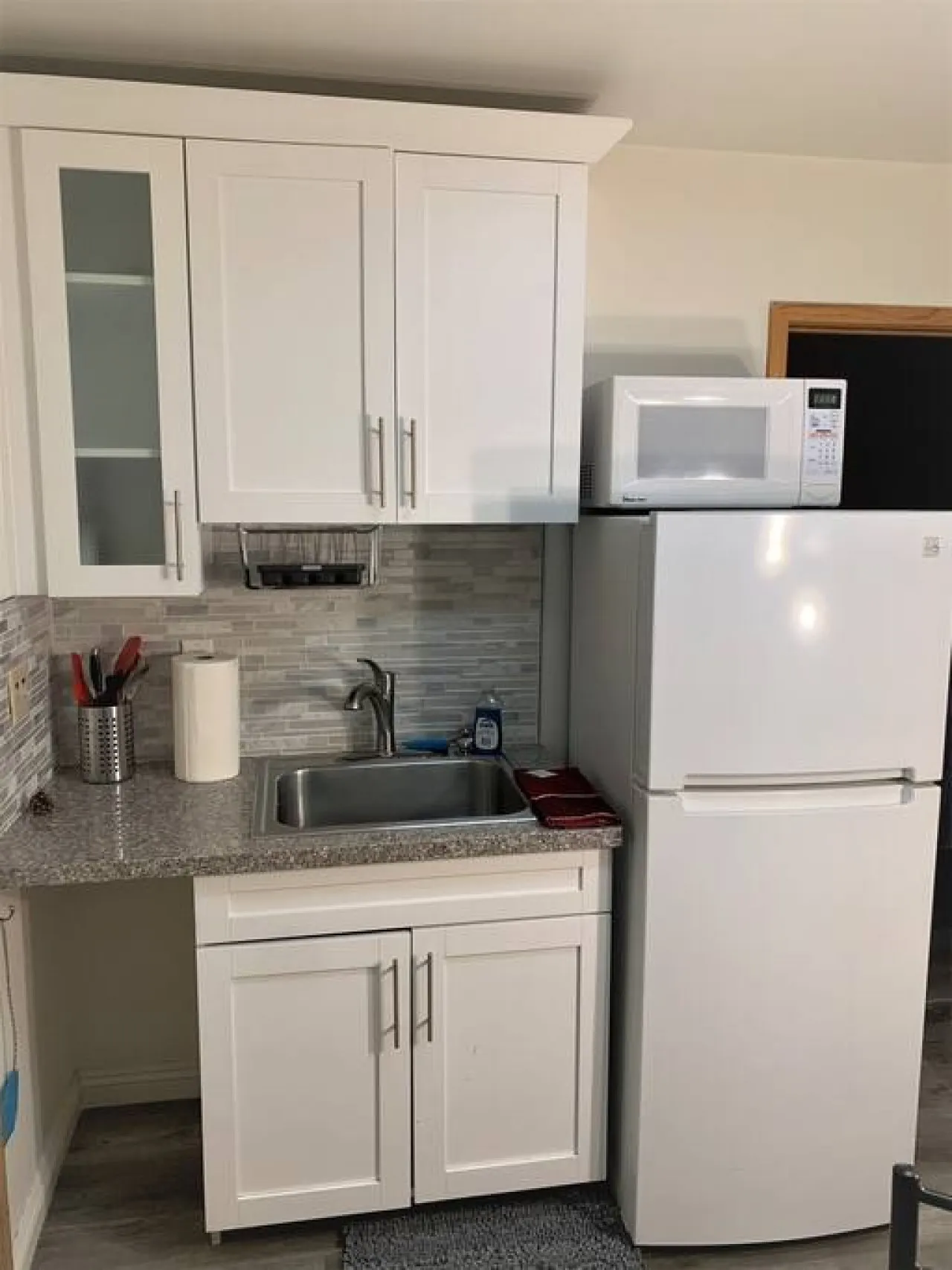 Cozy Lake-View Lodge #5 ( 2 BR near The Village) 6