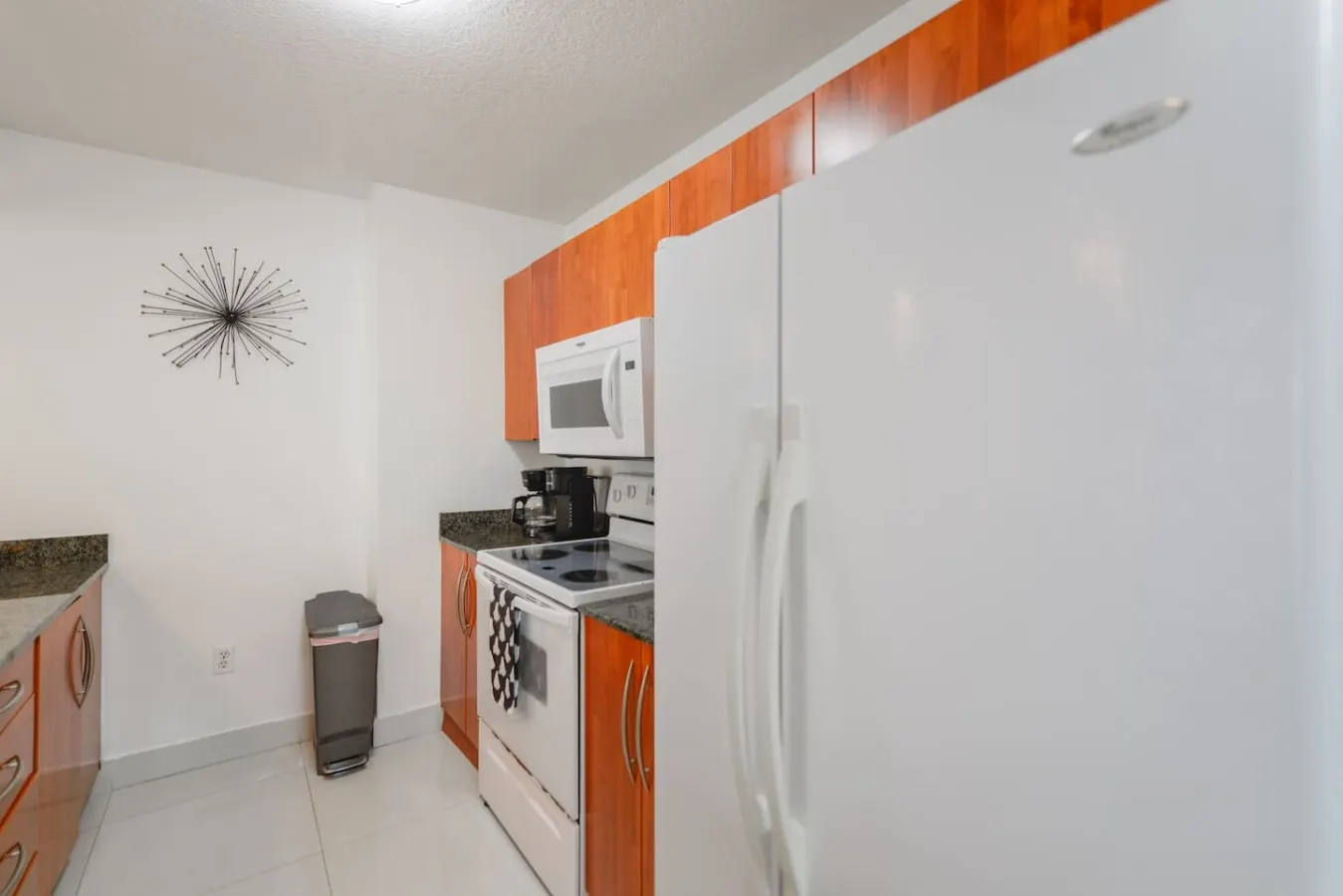 Beautiful Brickell Condo + Balcony/Free Parking 12