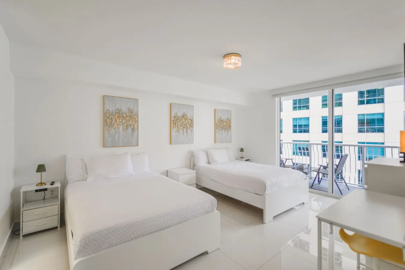 Beautiful Brickell Condo + Balcony/Free Parking 17