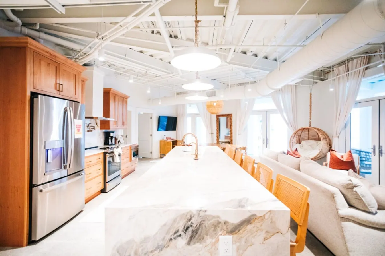 Coconut Casita with Wet Bar! Walk 2 Beach! 4 Pools