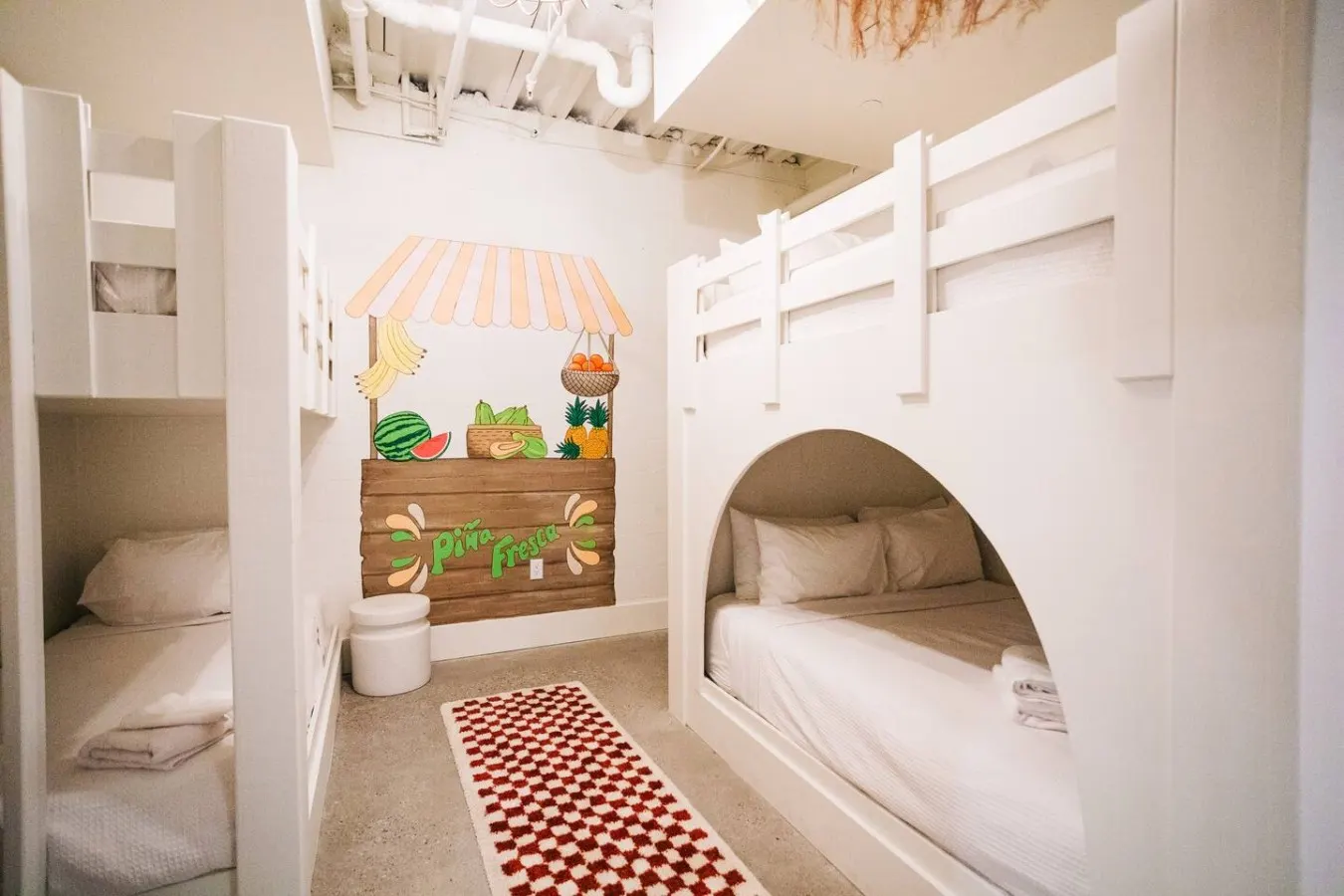 Coconut Casita with Wet Bar! Walk 2 Beach! 4 Pools 5