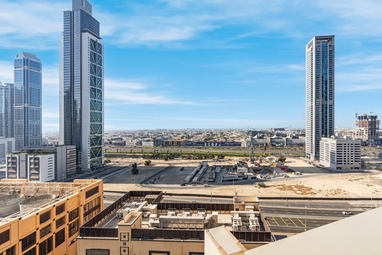Minimal 1BR Minutes away from the Dubai Mall 10