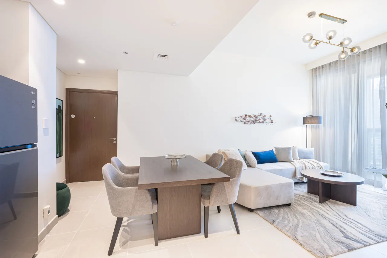 Minimal 1BR Minutes away from the Dubai Mall 12
