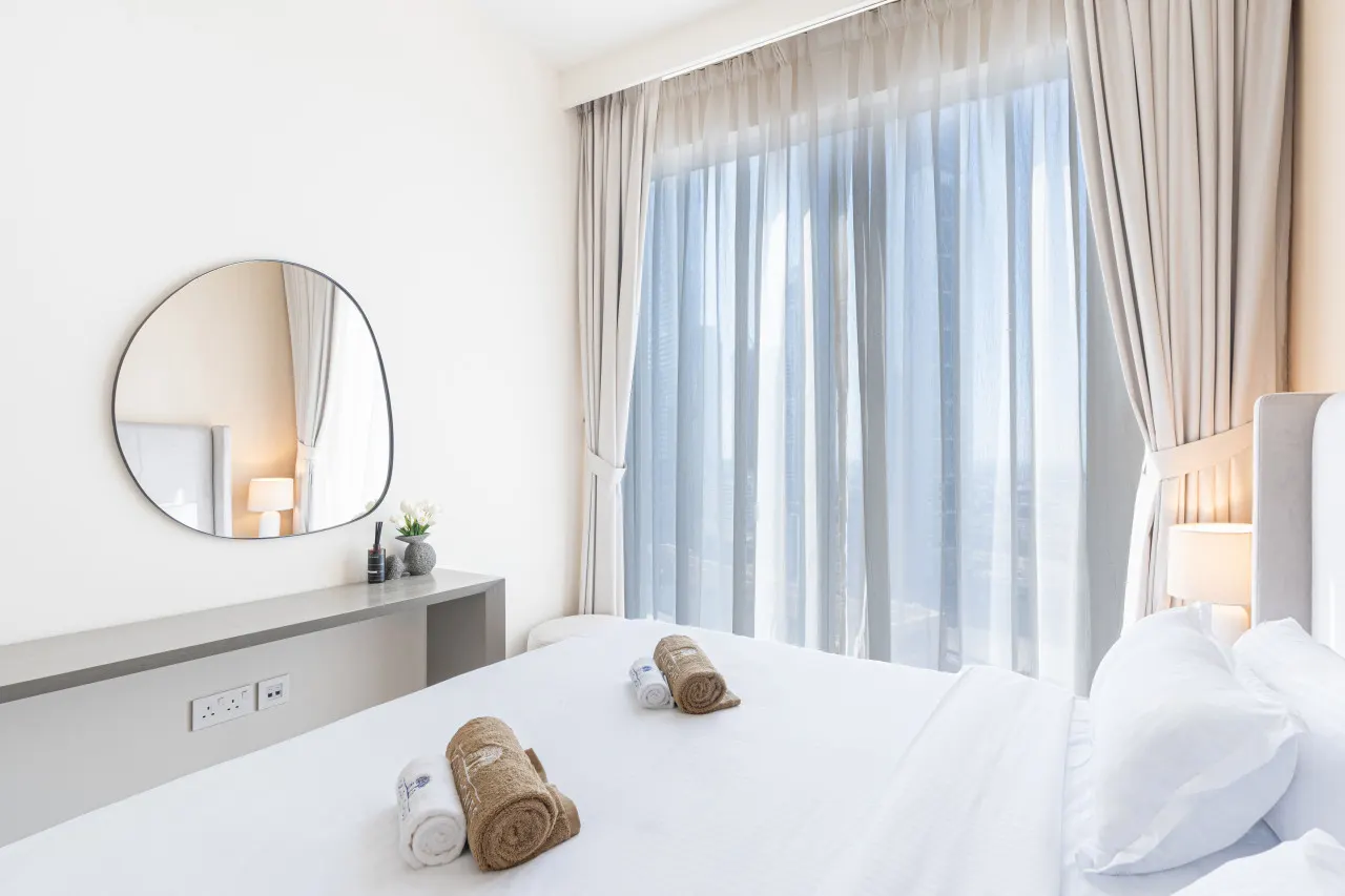 Minimal 1BR Minutes away from the Dubai Mall 14