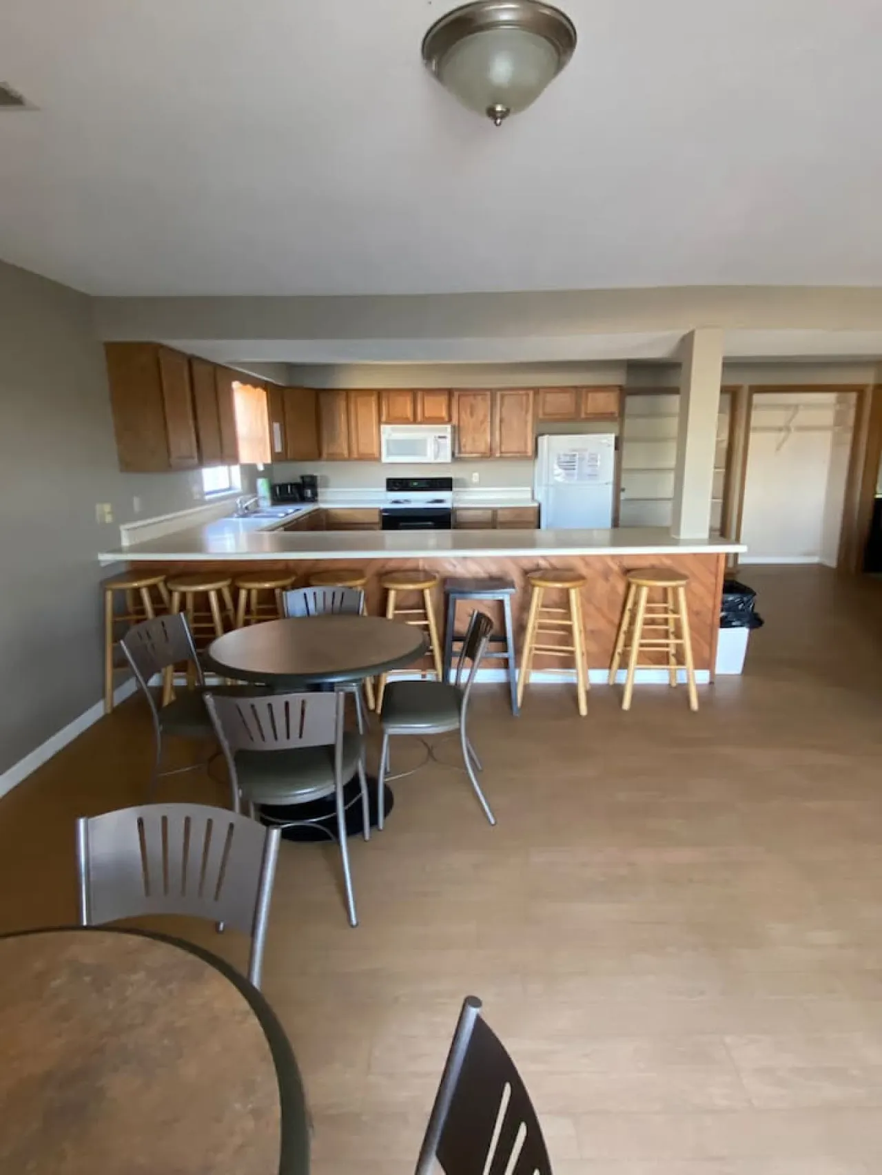 Lakeshore-Bachelor/Bachelorette Parties welcomed! 11