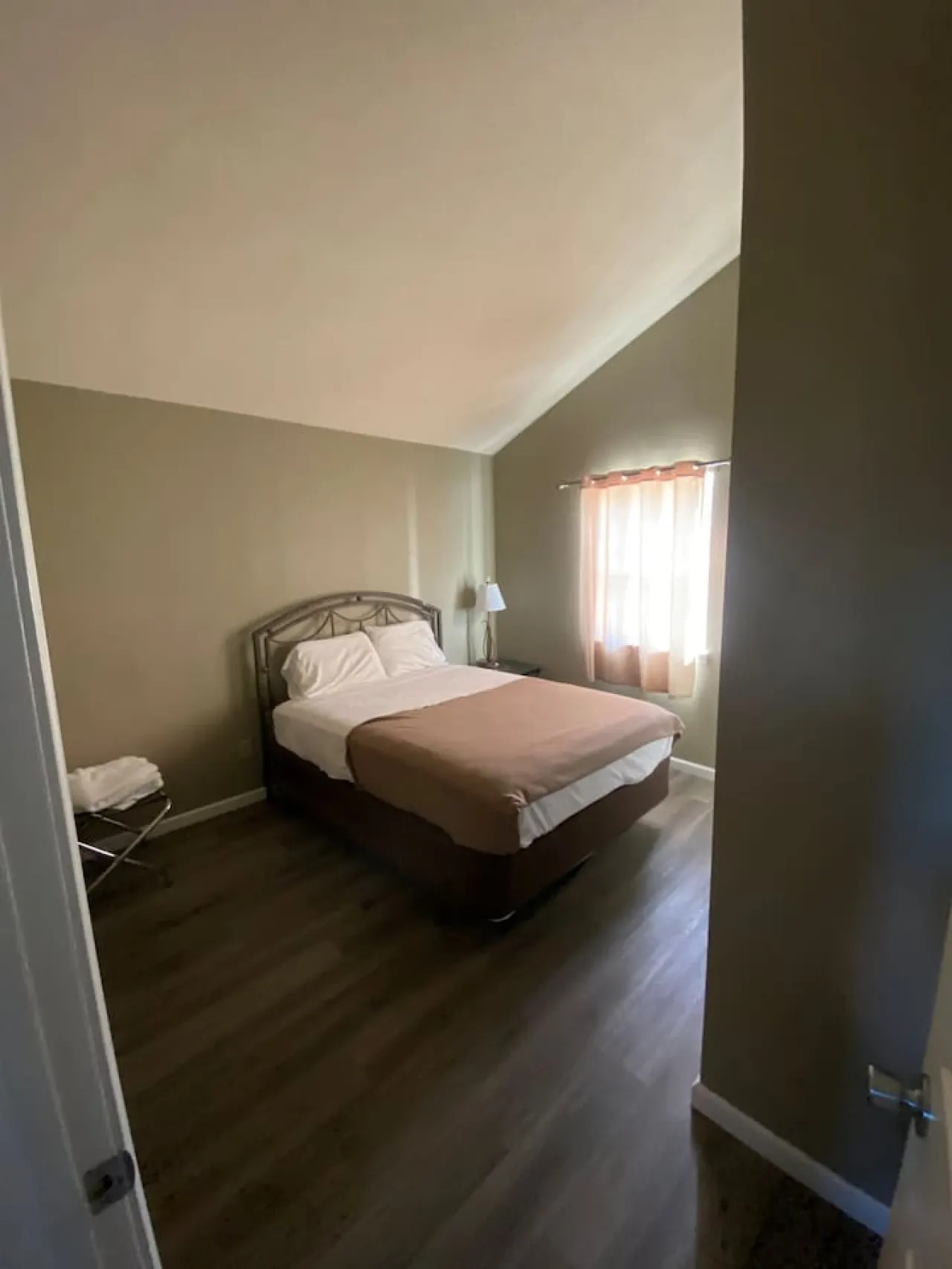 Lakeshore-Bachelor/Bachelorette Parties welcomed! 6