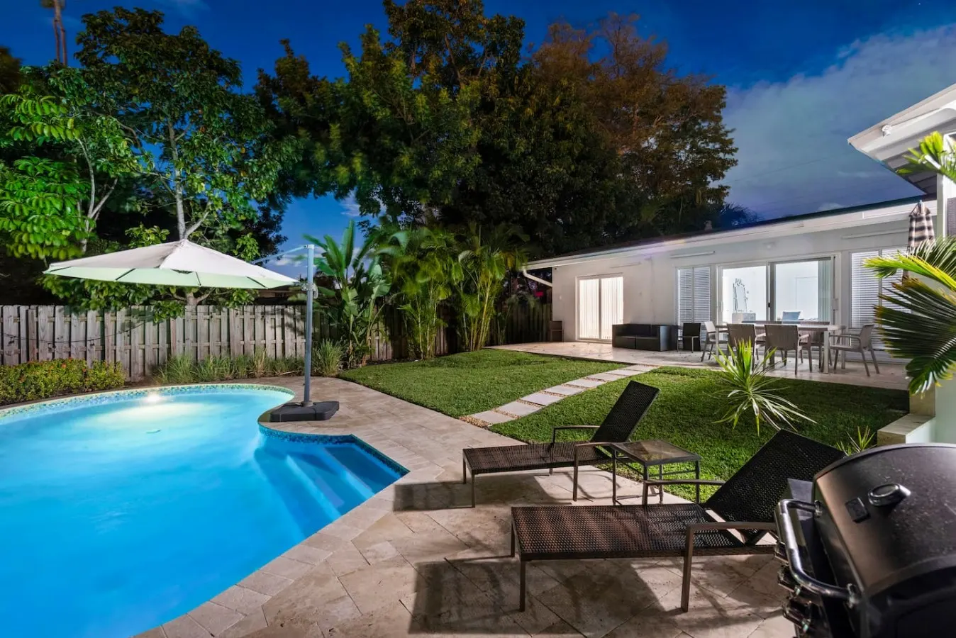 Extended Stay Waterfront Pool House 40' Boat Dock — photo 4