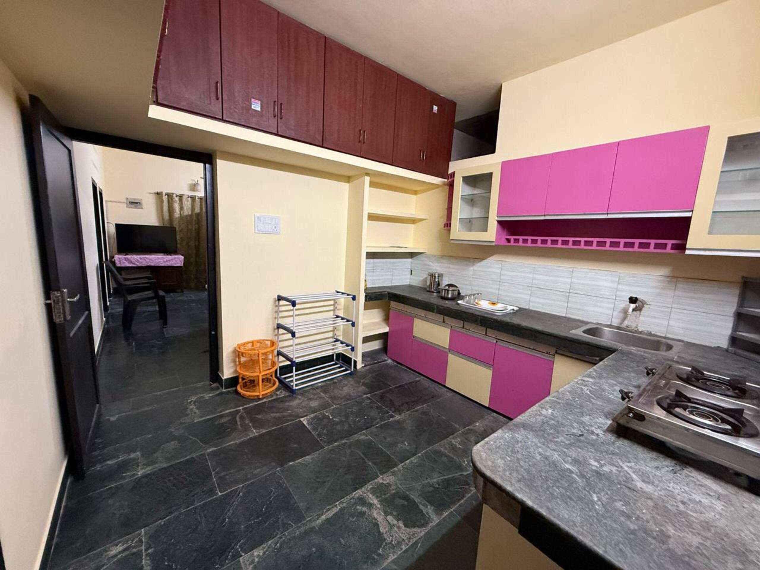 Bluebell A –Ground Floor Stay, 3 Bedrooms +Kitchen 9