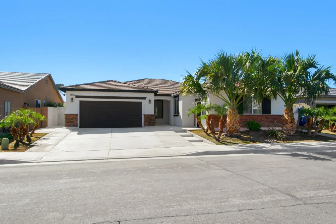 Indio Wordsworth - Pool, BBQ, Games, Fire Pit — photo 4
