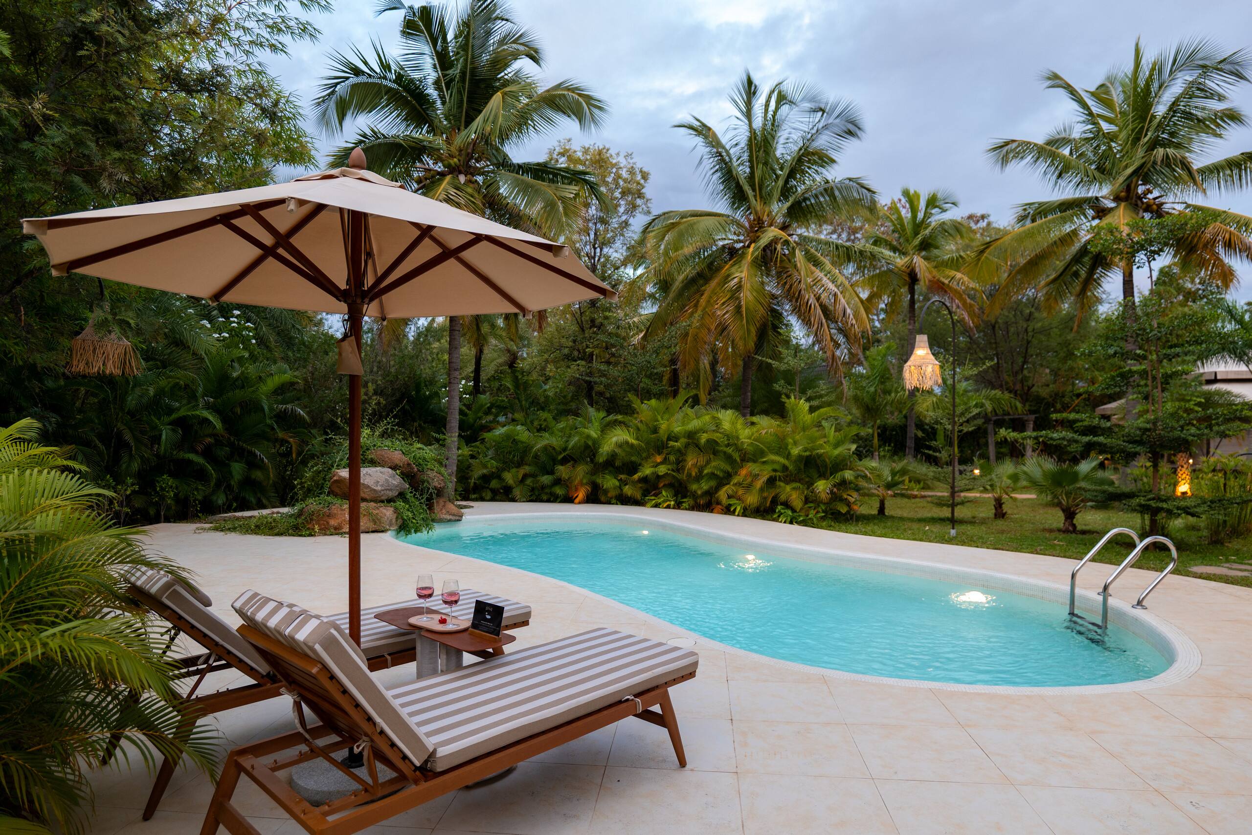 Luxury Tent | Shared Pool, Garden & Gazebo — photo 2