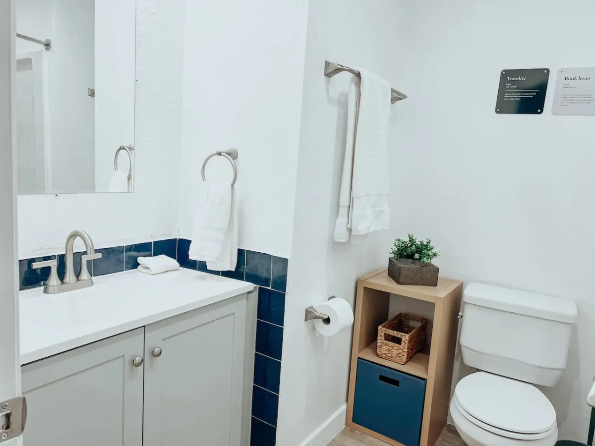 Quaint One Bed Studio near DTC 6