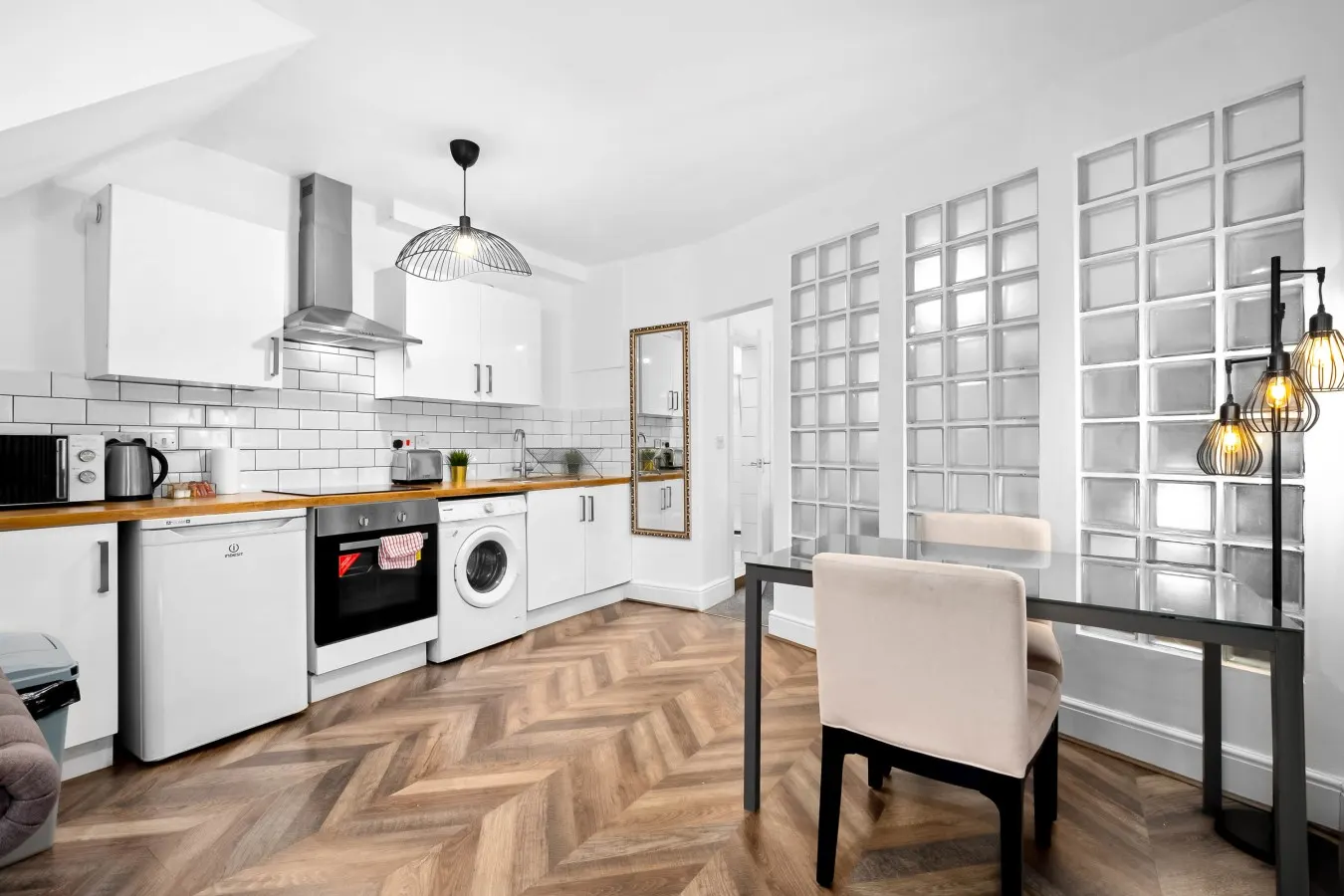 Stylish Apartment - Wolverhampton Centre — photo 4