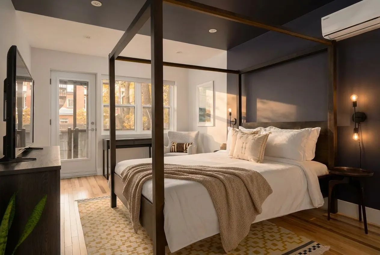 Cozy Renovated Studio near McGill & Festivals 11