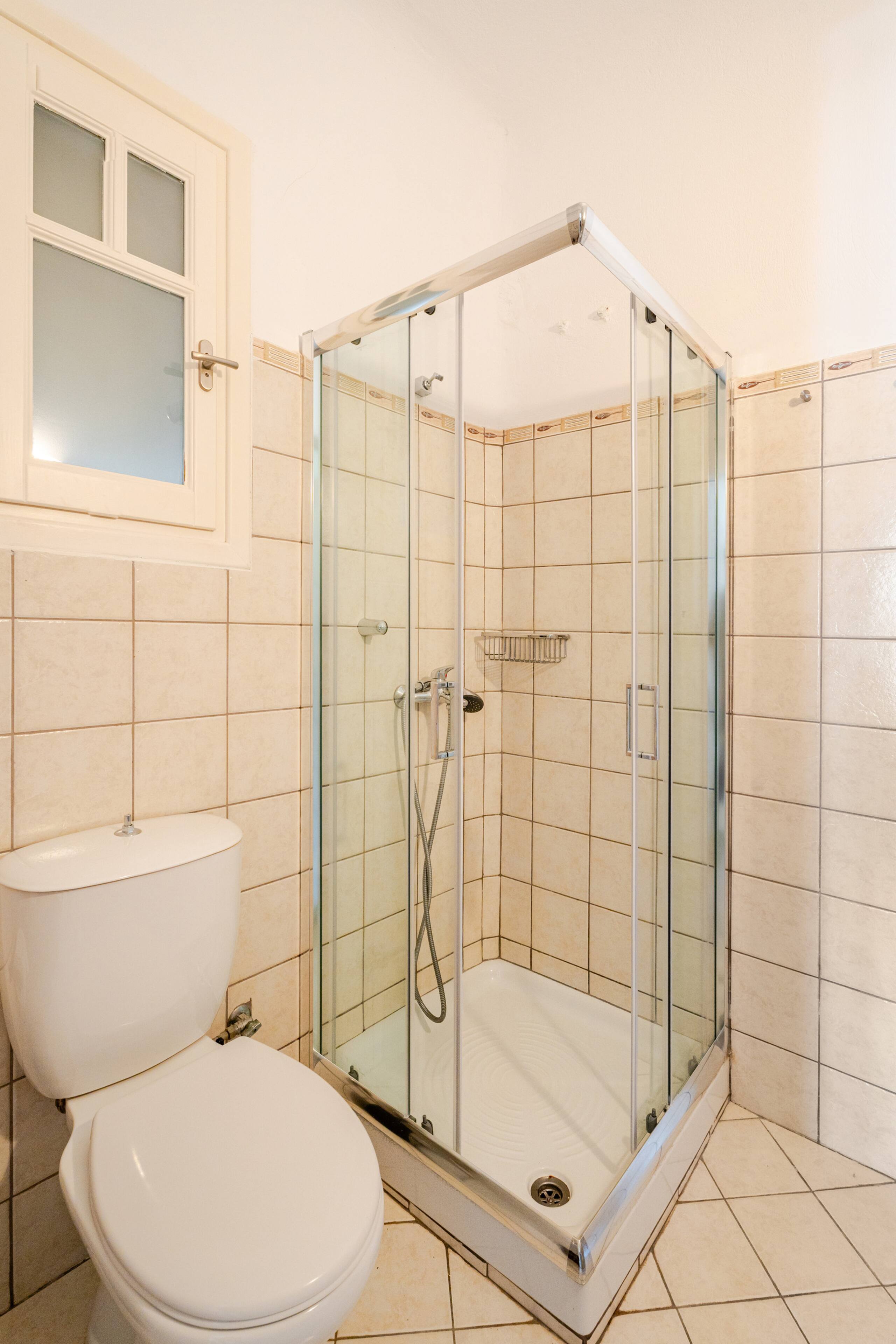 Family 2BR Sea View Apt | Shared Pool Panormos 26