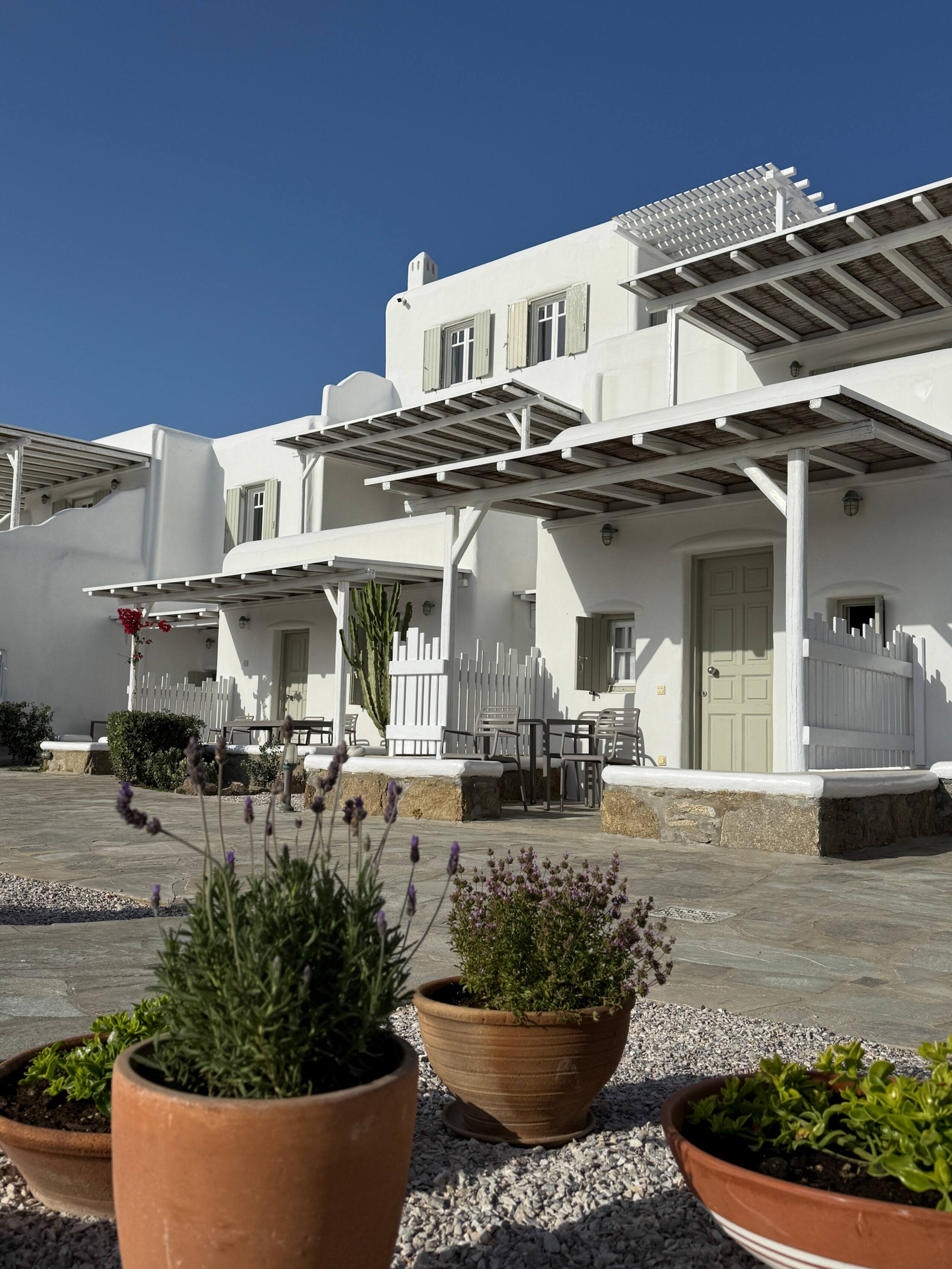 Family 2BR Sea View Apt | Shared Pool Panormos 33