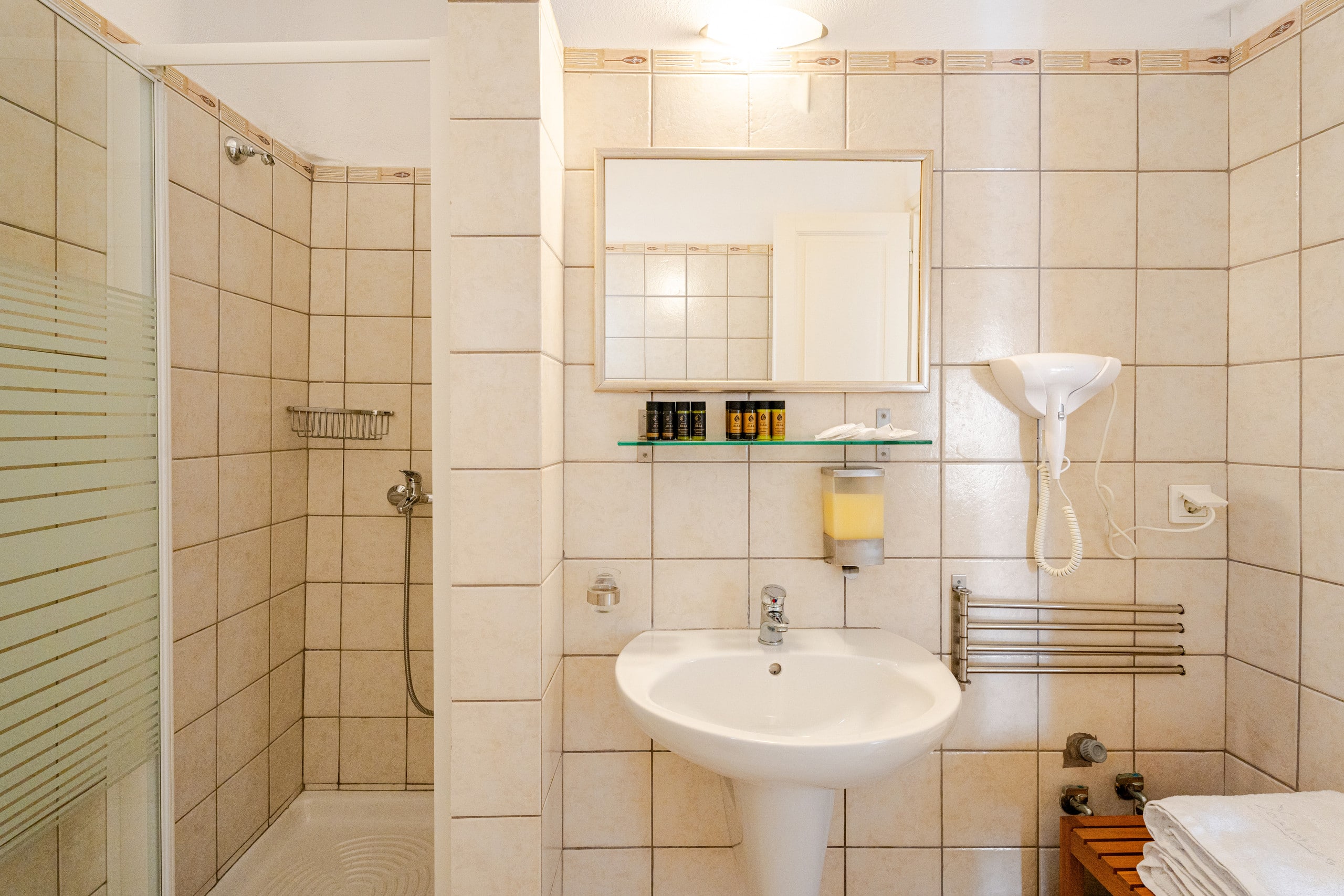 Family 2BR Sea View Apt | Shared Pool Panormos 27
