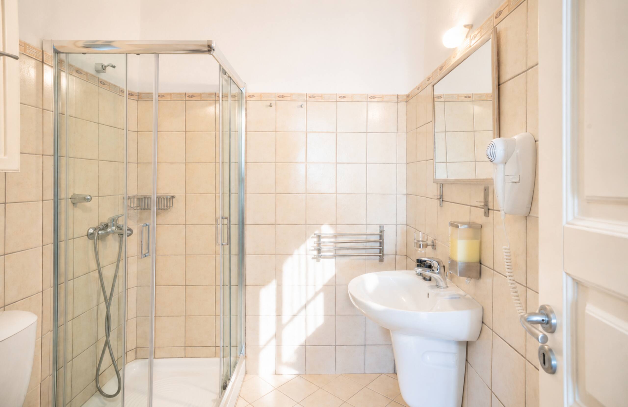 Family 2BR Sea View Apt | Shared Pool Panormos 23