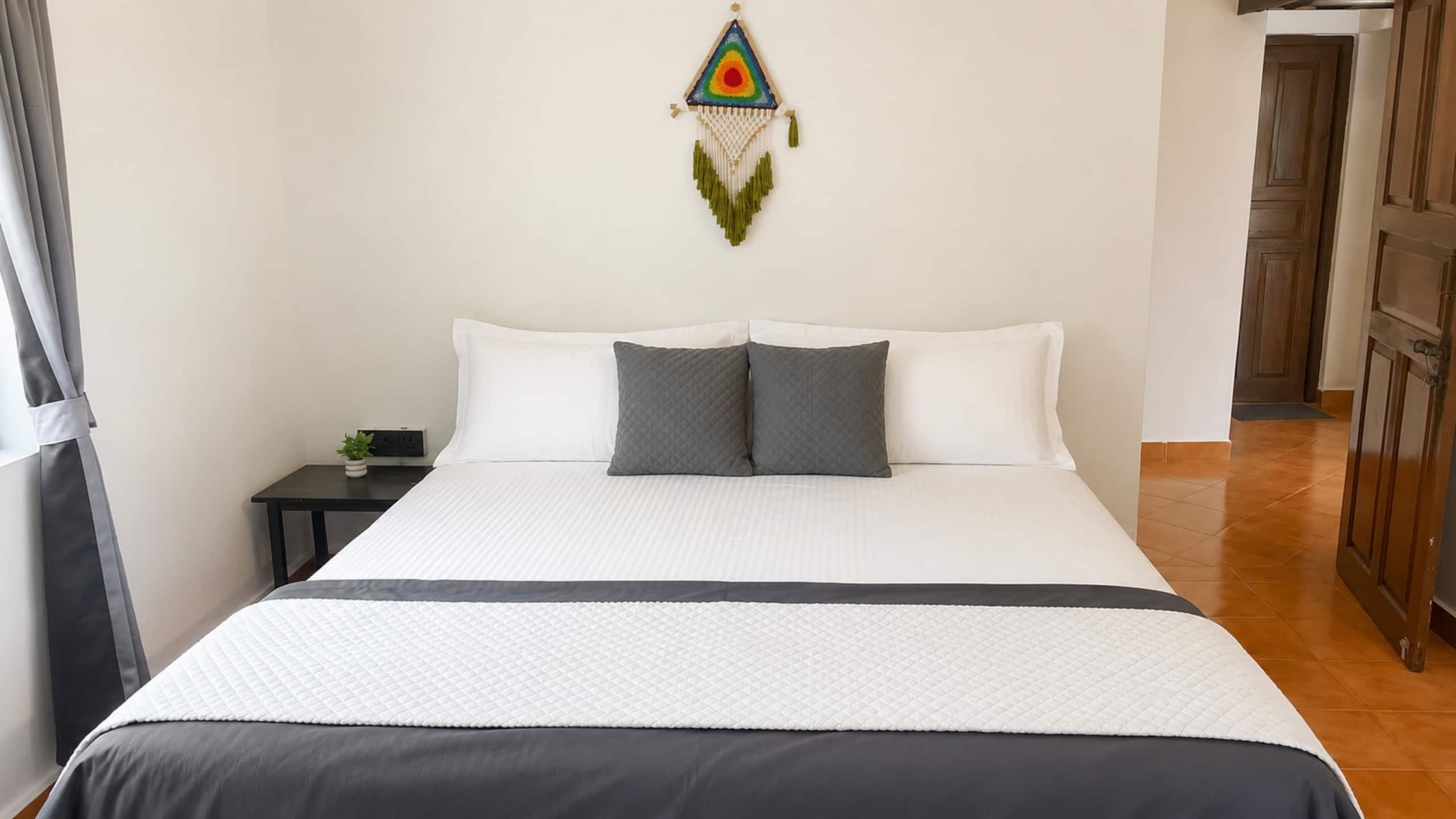 Pacific Stays - 2 bhk Goan villa with modern charm 3