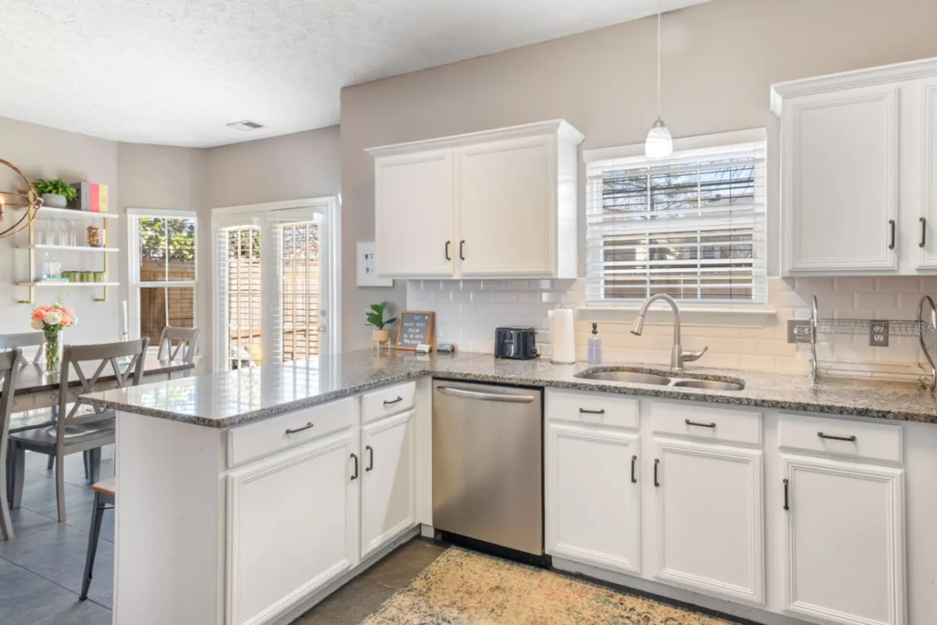 Nashville Escape by Geodis Park close to Downtown! 3
