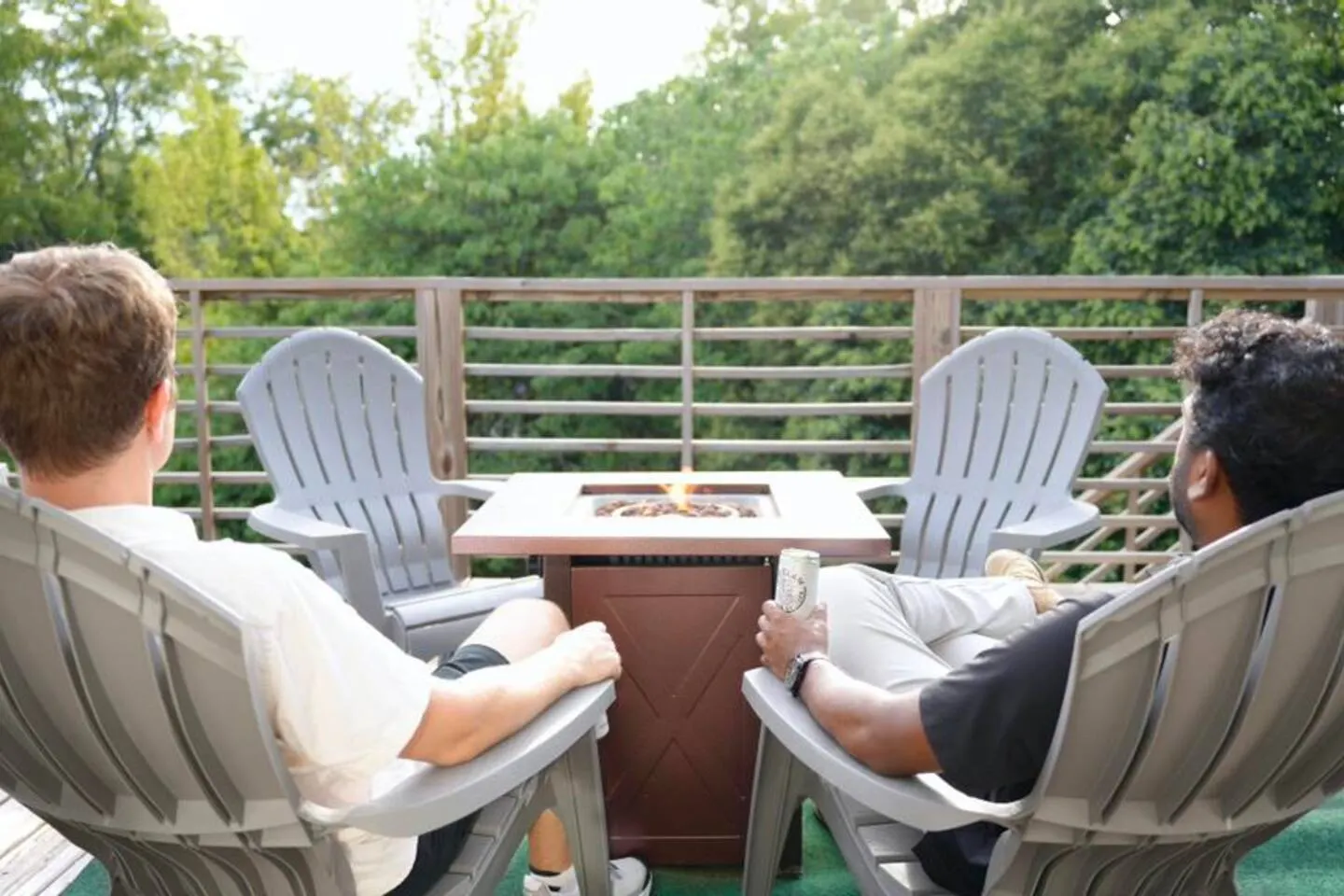 Sky Deck - New Build - Downtown - Fenced - FirePit 2