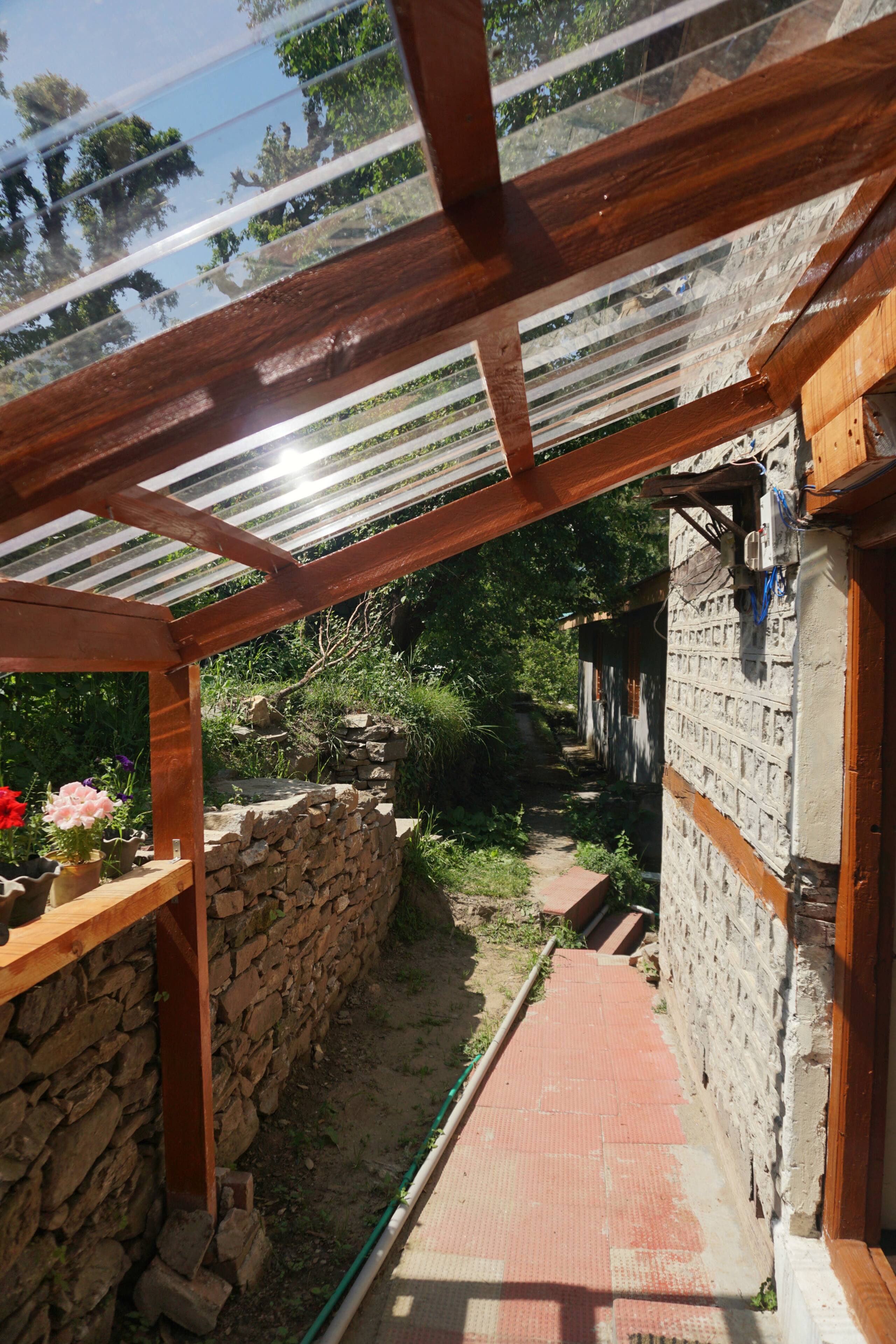 The Pahadi Studio ~Rustic Himalayan Wooden Home~ 26