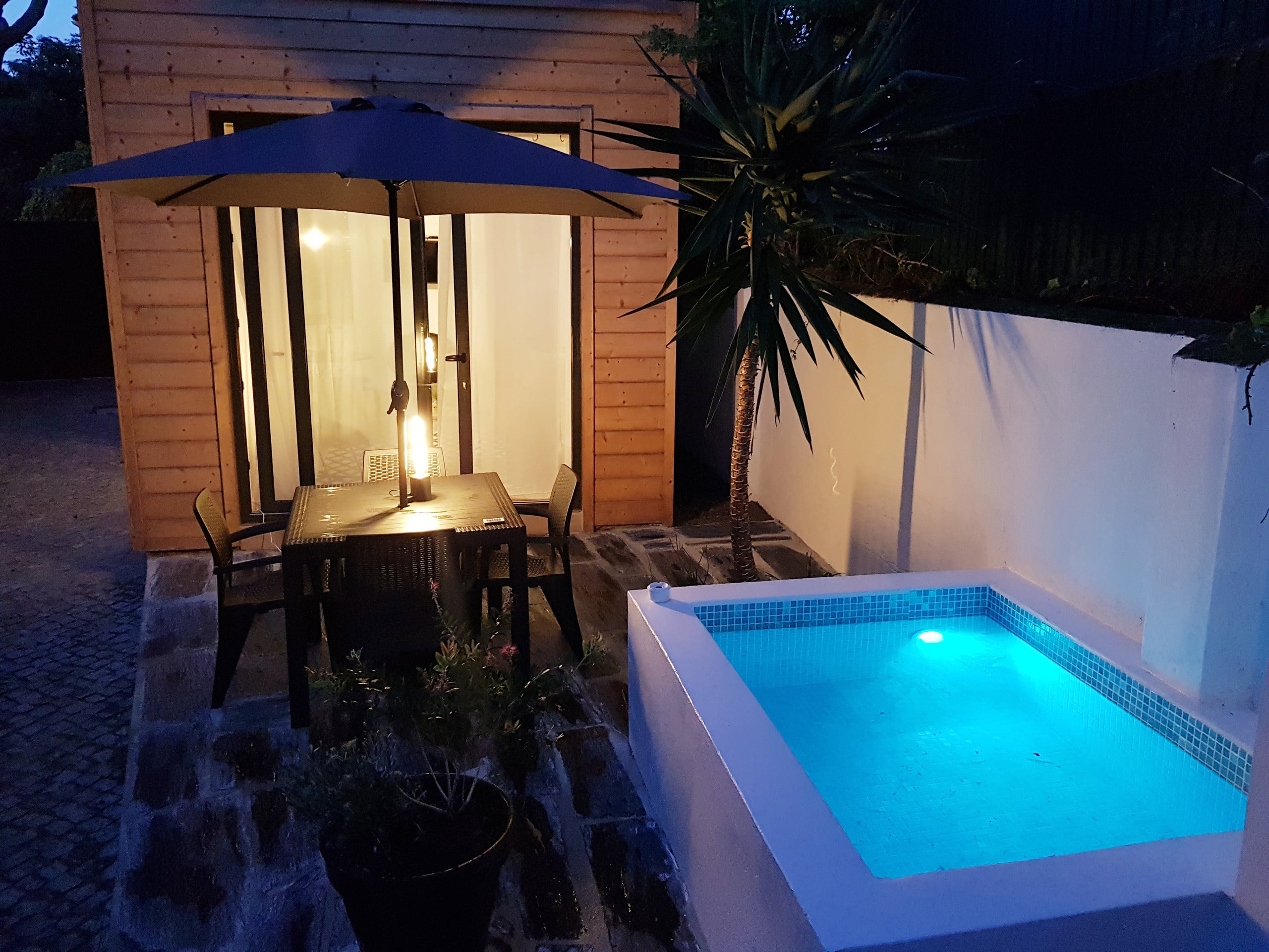 Independent apartment with a relaxing patio 33