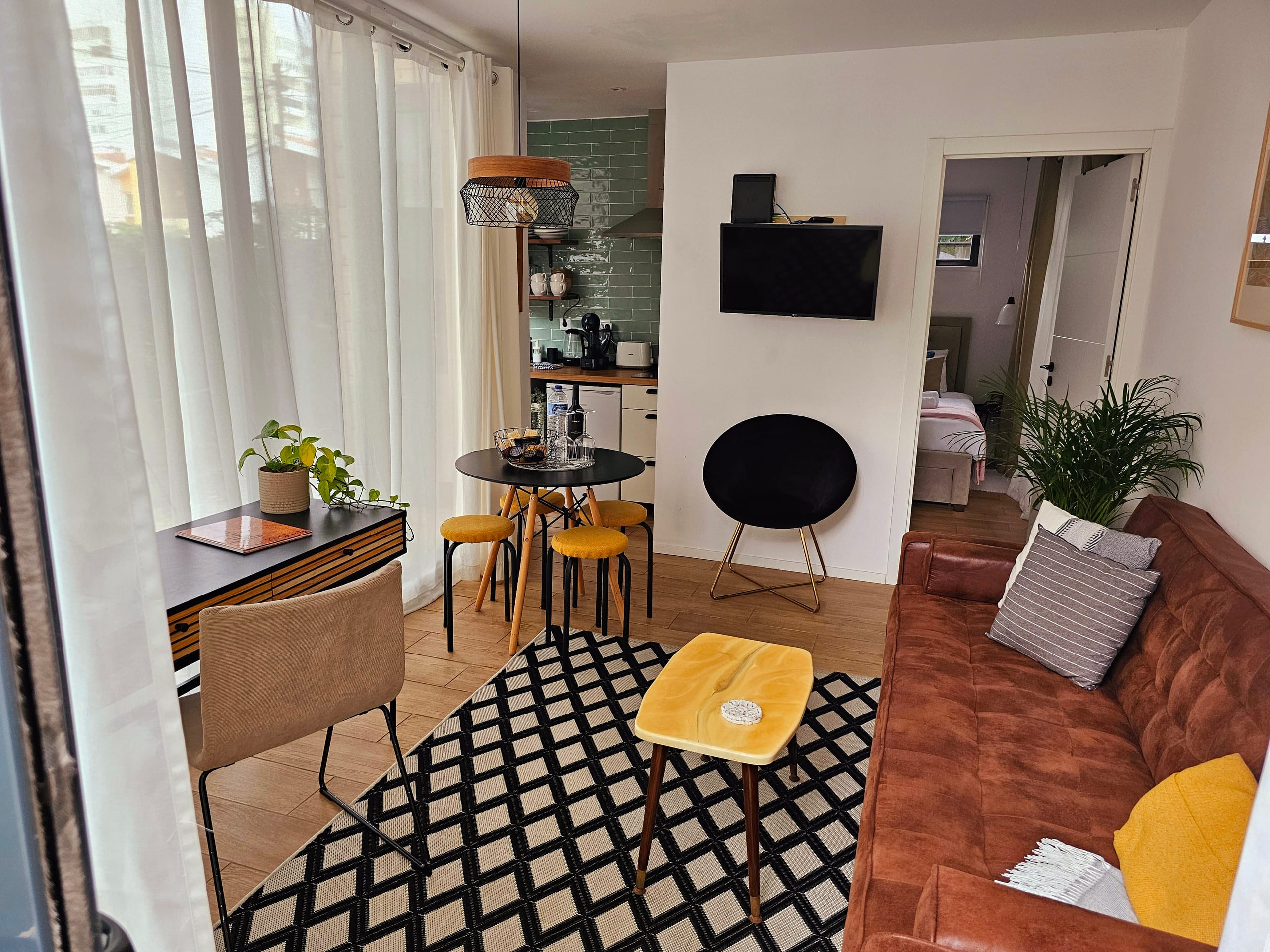 Independent apartment with a relaxing patio 14