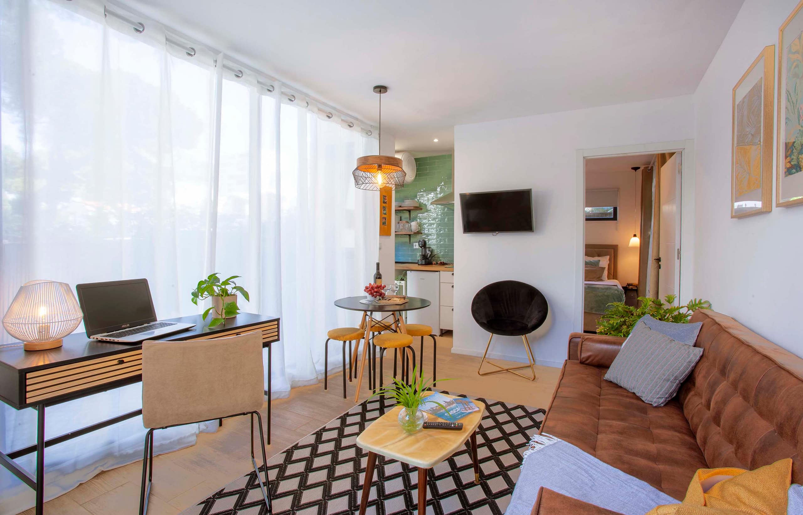Independent apartment with a relaxing patio 7
