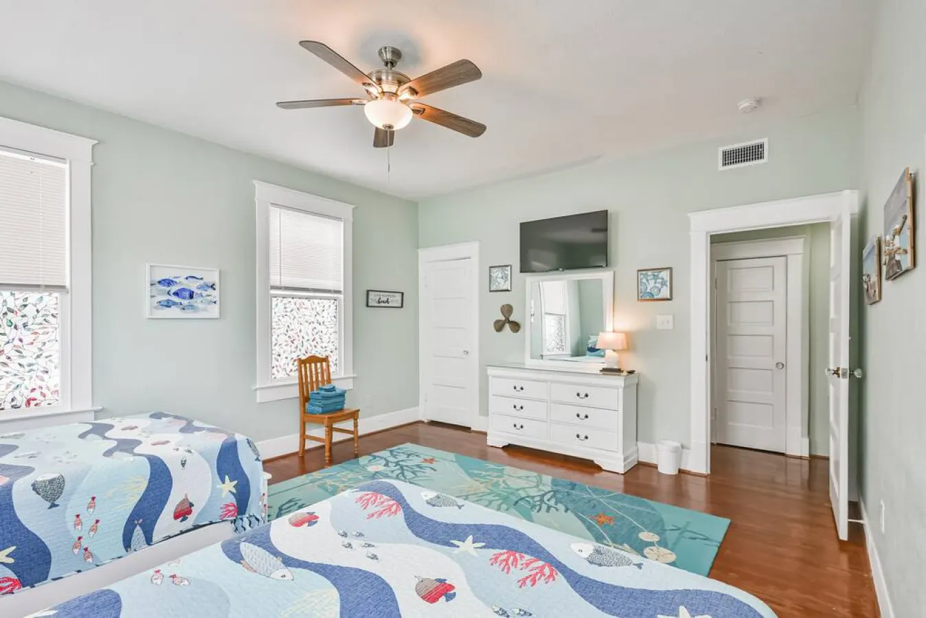 Coastal Blue Cottage is Steps to Beach and Seawall 15