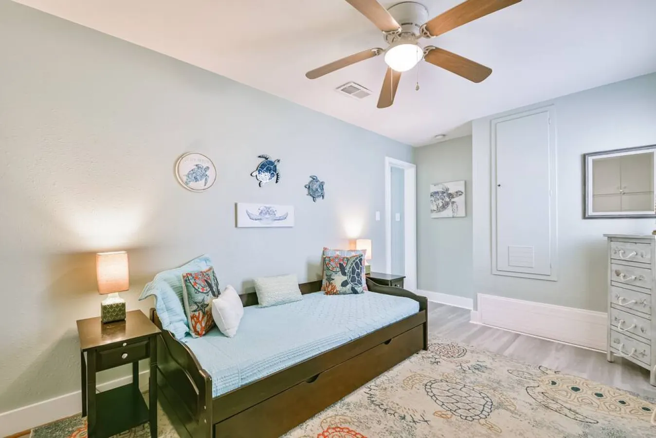 Coastal Blue Cottage is Steps to Beach and Seawall 16