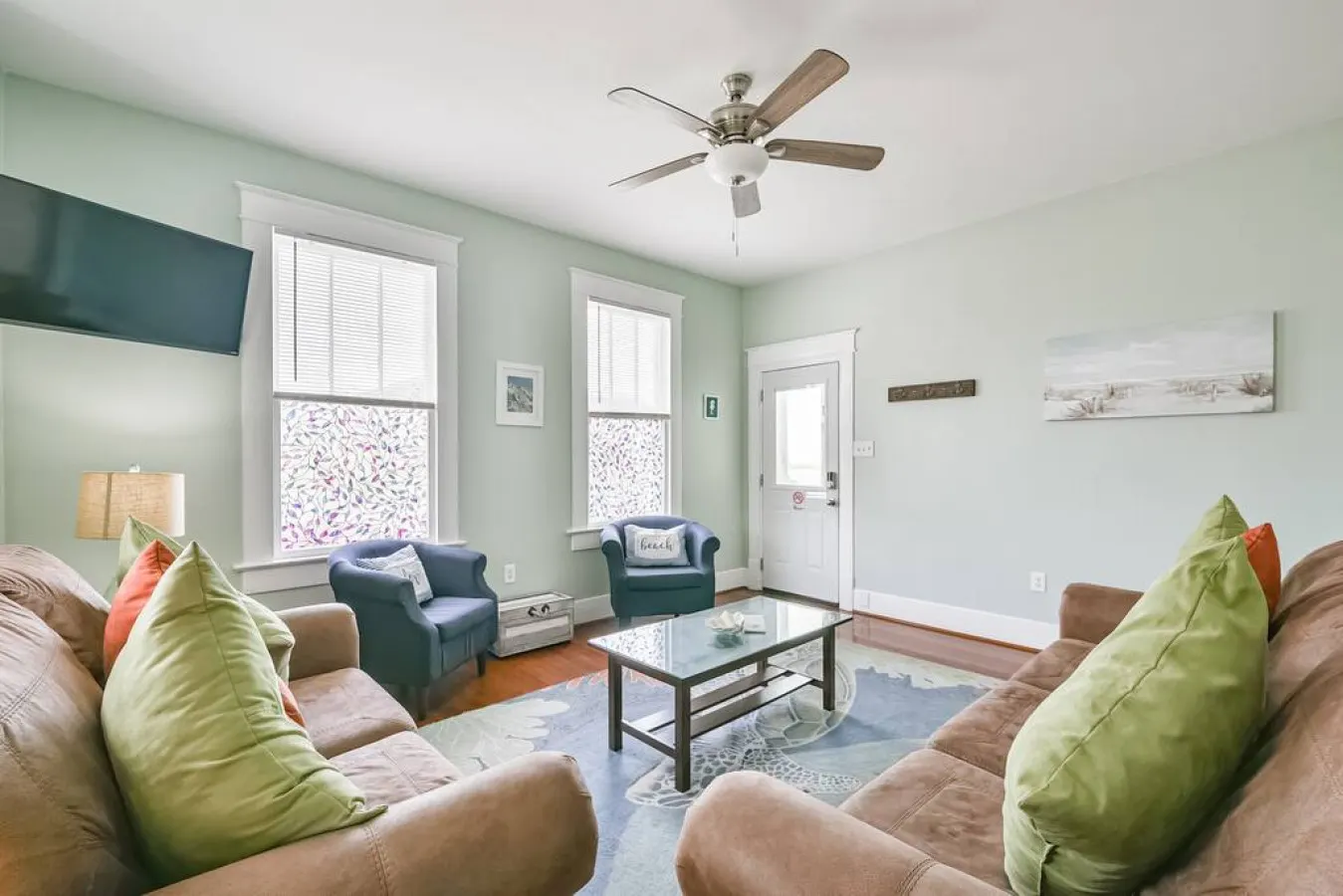 Coastal Blue Cottage is Steps to Beach and Seawall 5